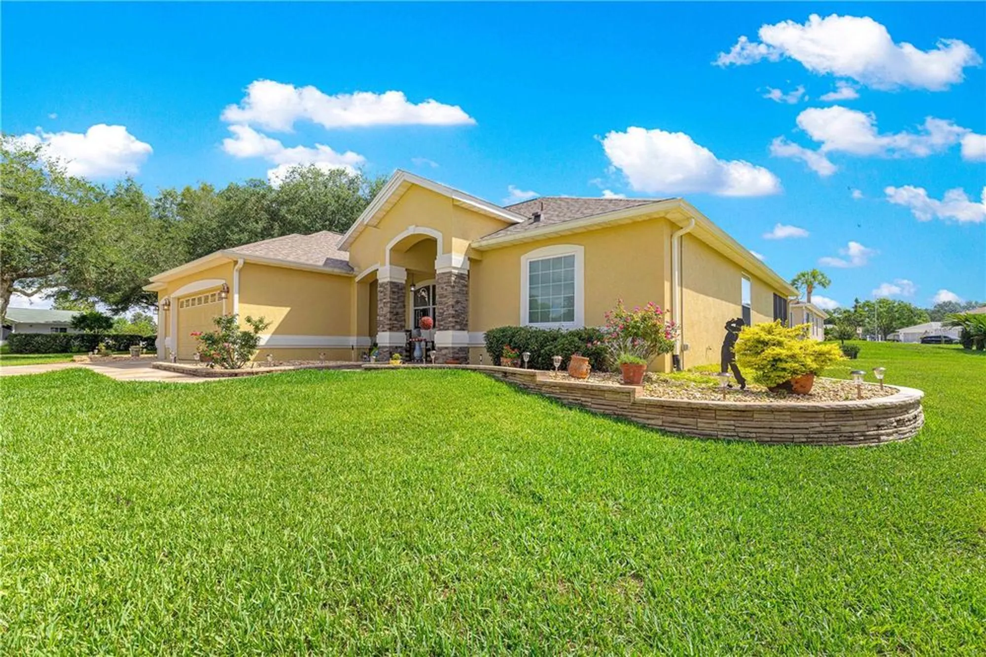 Property Slideshow image 3 of 74 | 13885 del webb blvd, Summerfield, FL, 34491