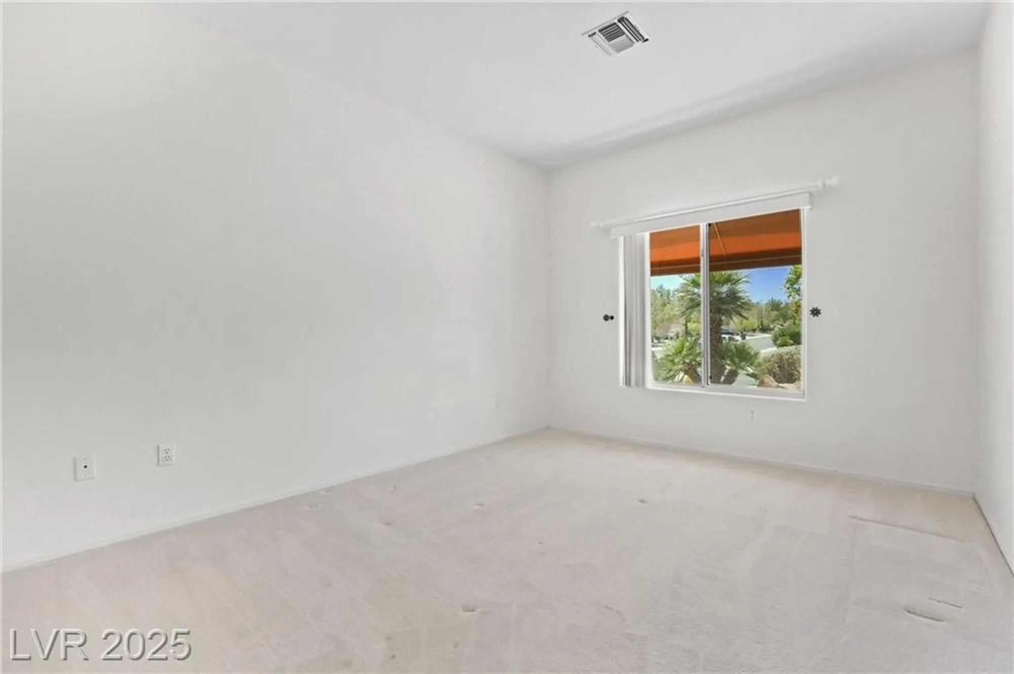 Property Slideshow image 25 of 49 | 10300 linfield pl, Las Vegas, NV, 89134
