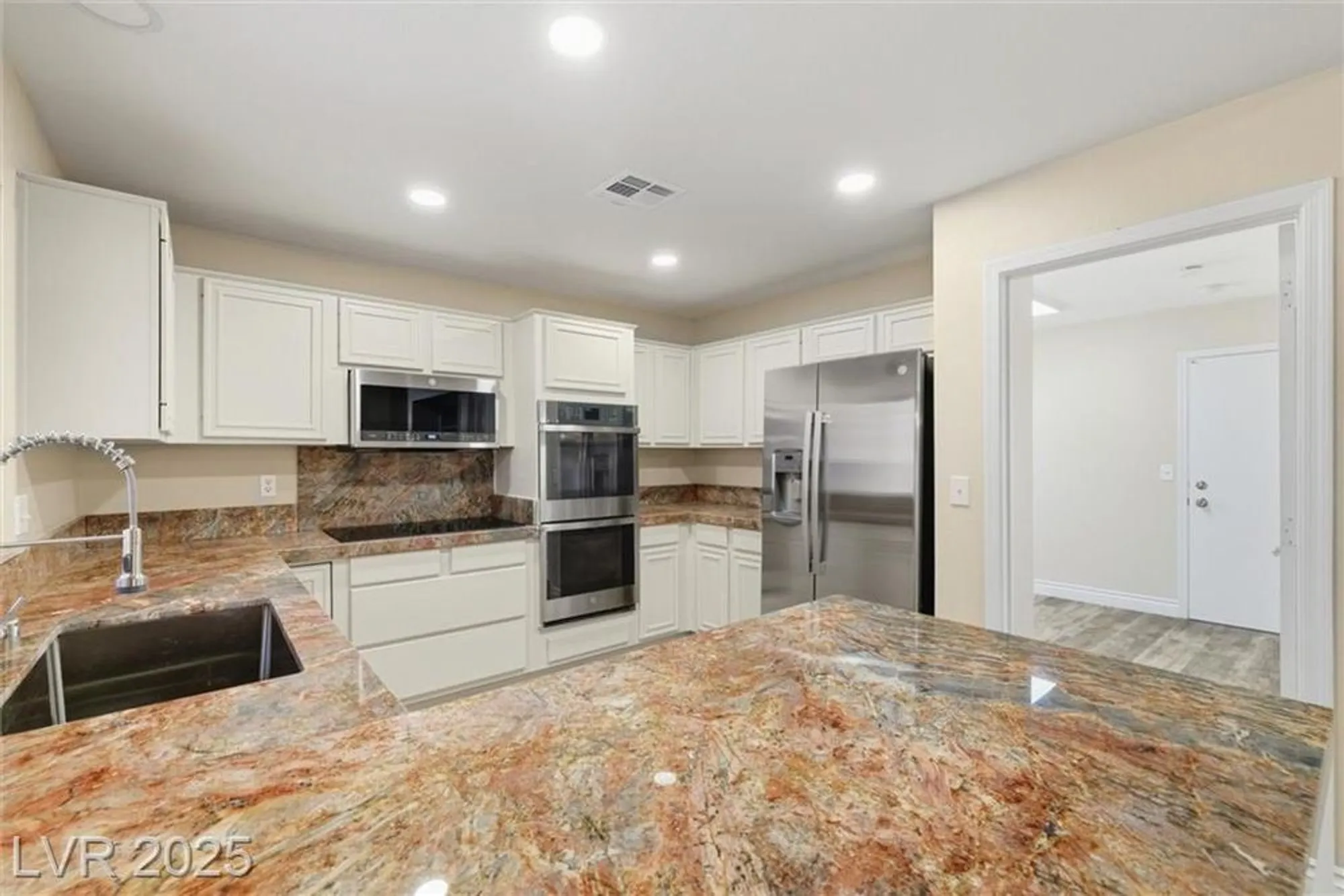 Property Slideshow image 34 of 66 | 3001 merimar dr, Las Vegas, NV, 89134