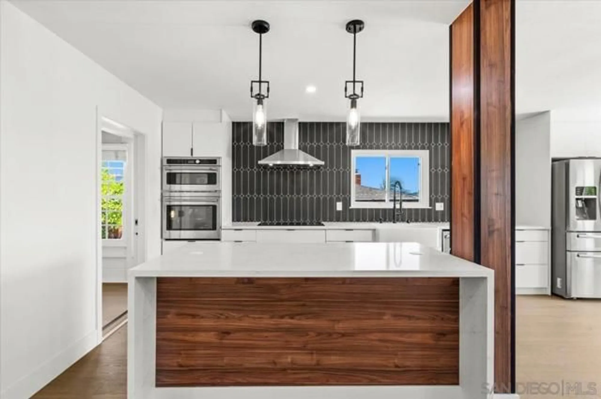 Property Slideshow image 13 of 36 | 16413 roca dr, San Diego, CA, 92128