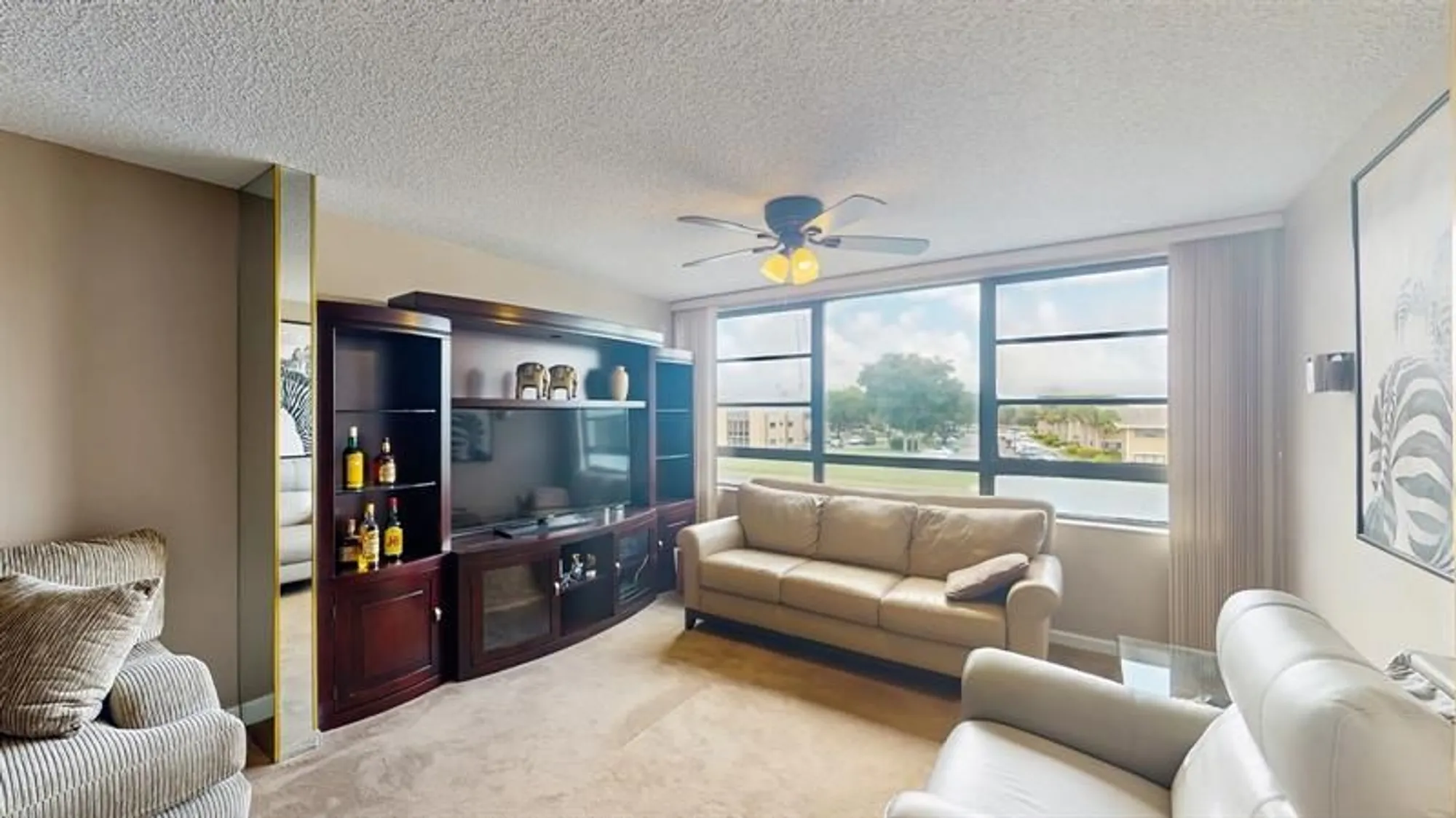 Property Slideshow image 6 of 27 | 10352 e clairmont cir 311, Tamarac, FL, 33321