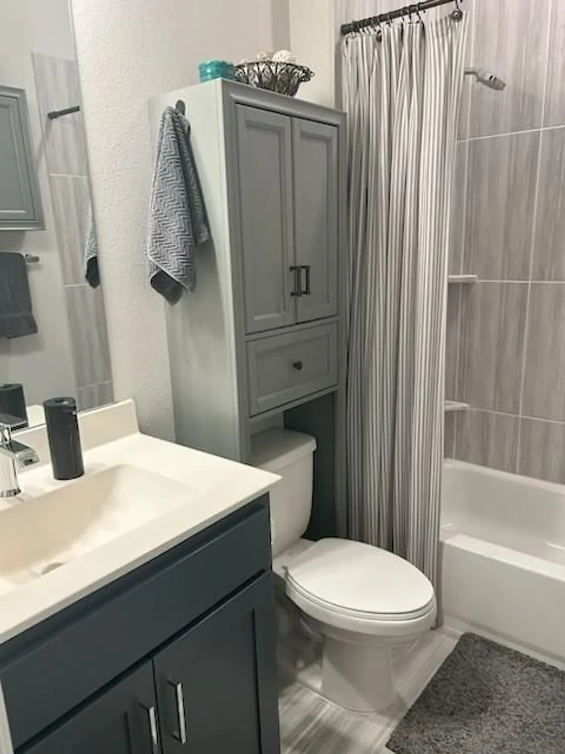 Property Slideshow image 24 of 39 | 4818 emerald grv, Arlington, TX, 76005