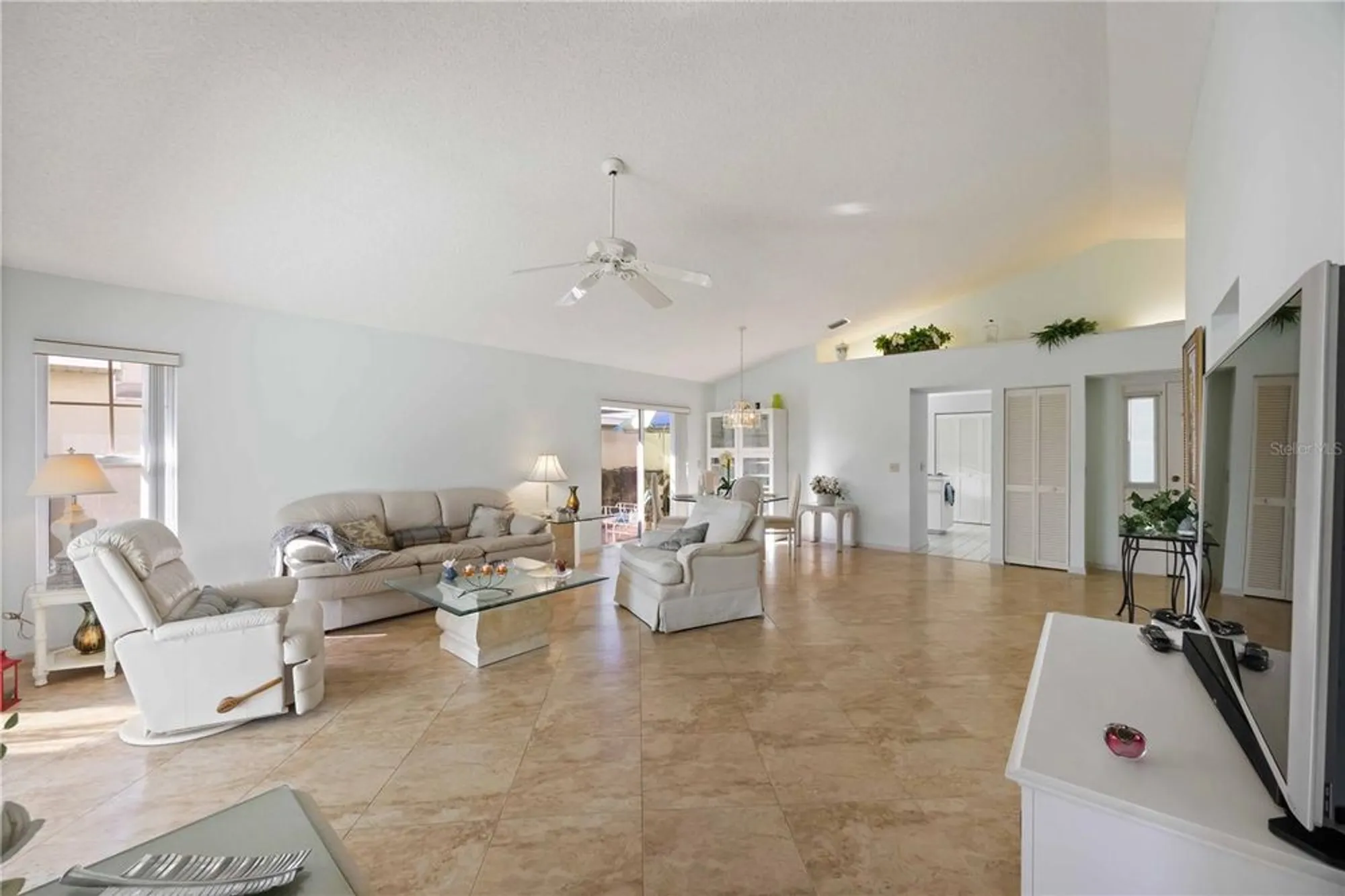 Property Slideshow image 7 of 38 | 805 harrington lake dr 76, Venice, FL, 34293