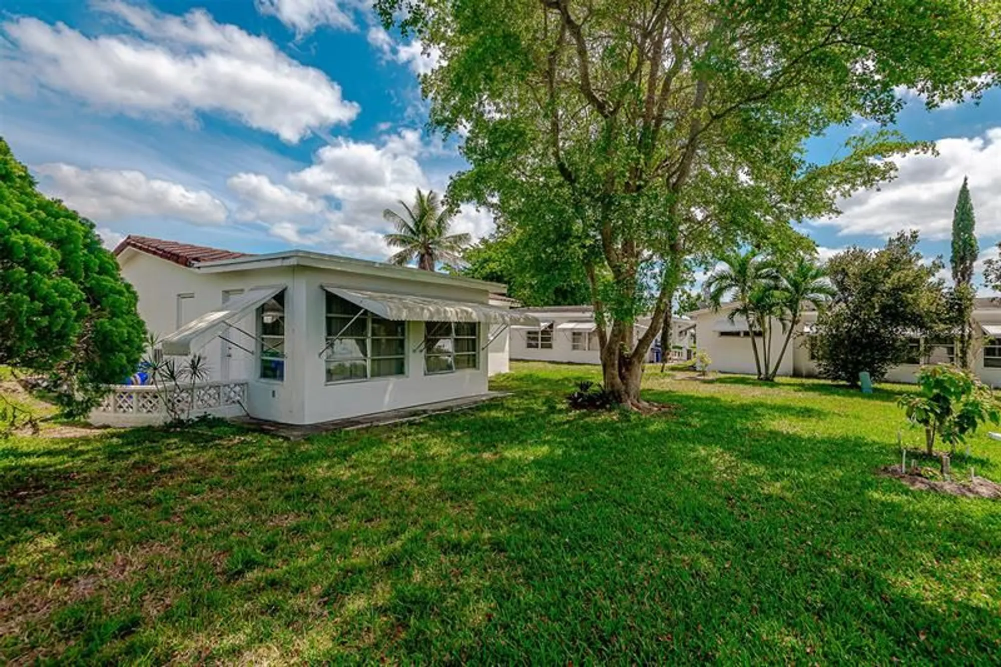 Property Slideshow image 5 of 22 | 1005 nw 73rd ave, Margate, FL, 33063