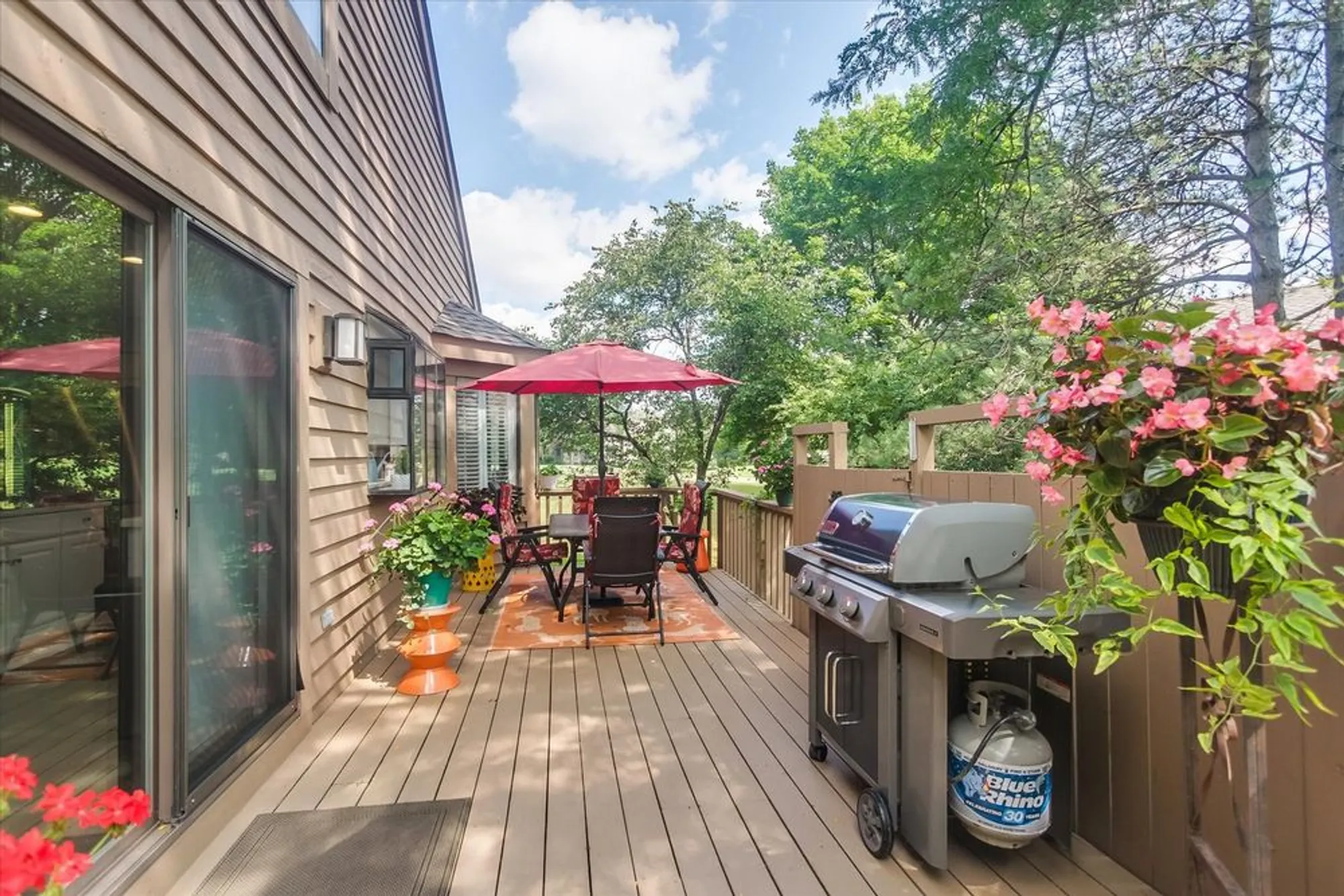Property Slideshow image 32 of 42 | 970 longmeadow ct, Lake Barrington, IL, 60010