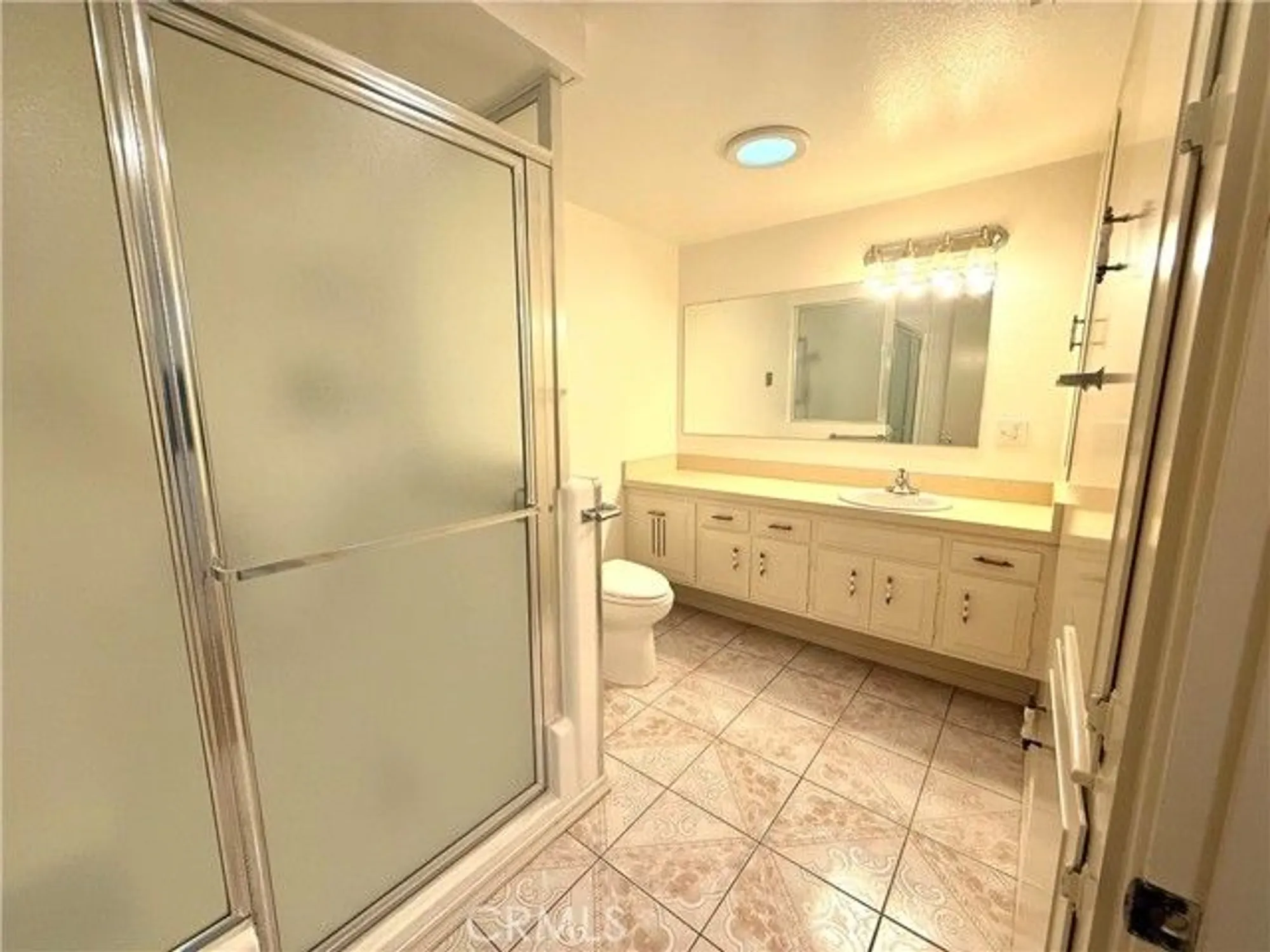 Property Slideshow image 11 of 26 | 13410 saint andrews dr apt 70e, Seal Beach, CA, 90740