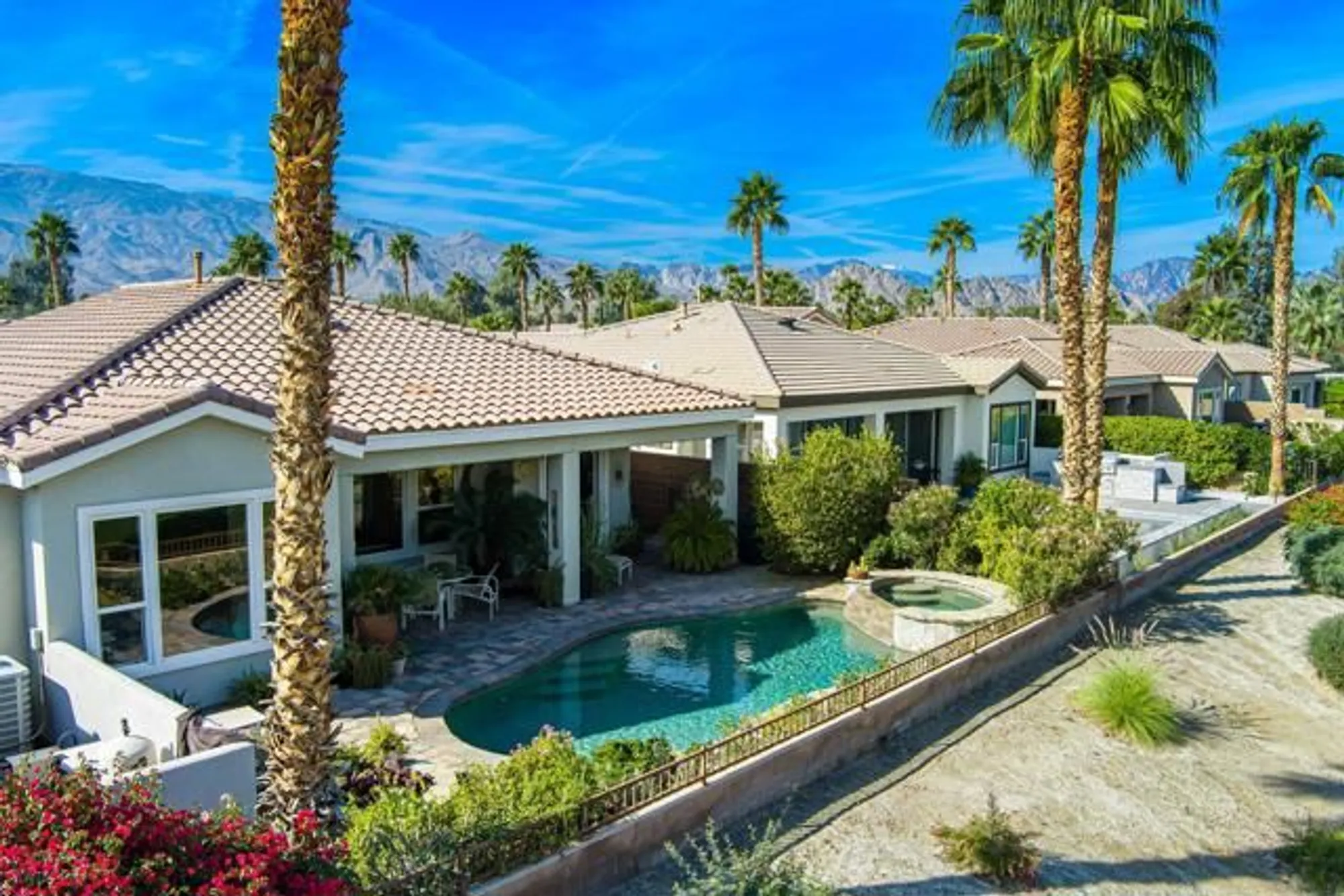 Property Slideshow image 31 of 42 | 61318 sapphire ln, La Quinta, CA, 92253