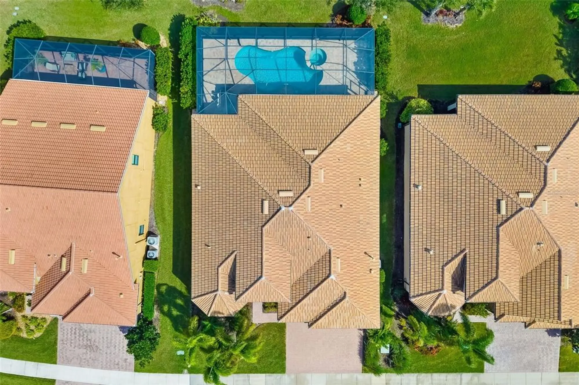 Property Slideshow image 8 of 83 | 11192 whimbrel ln, Sarasota, FL, 34238