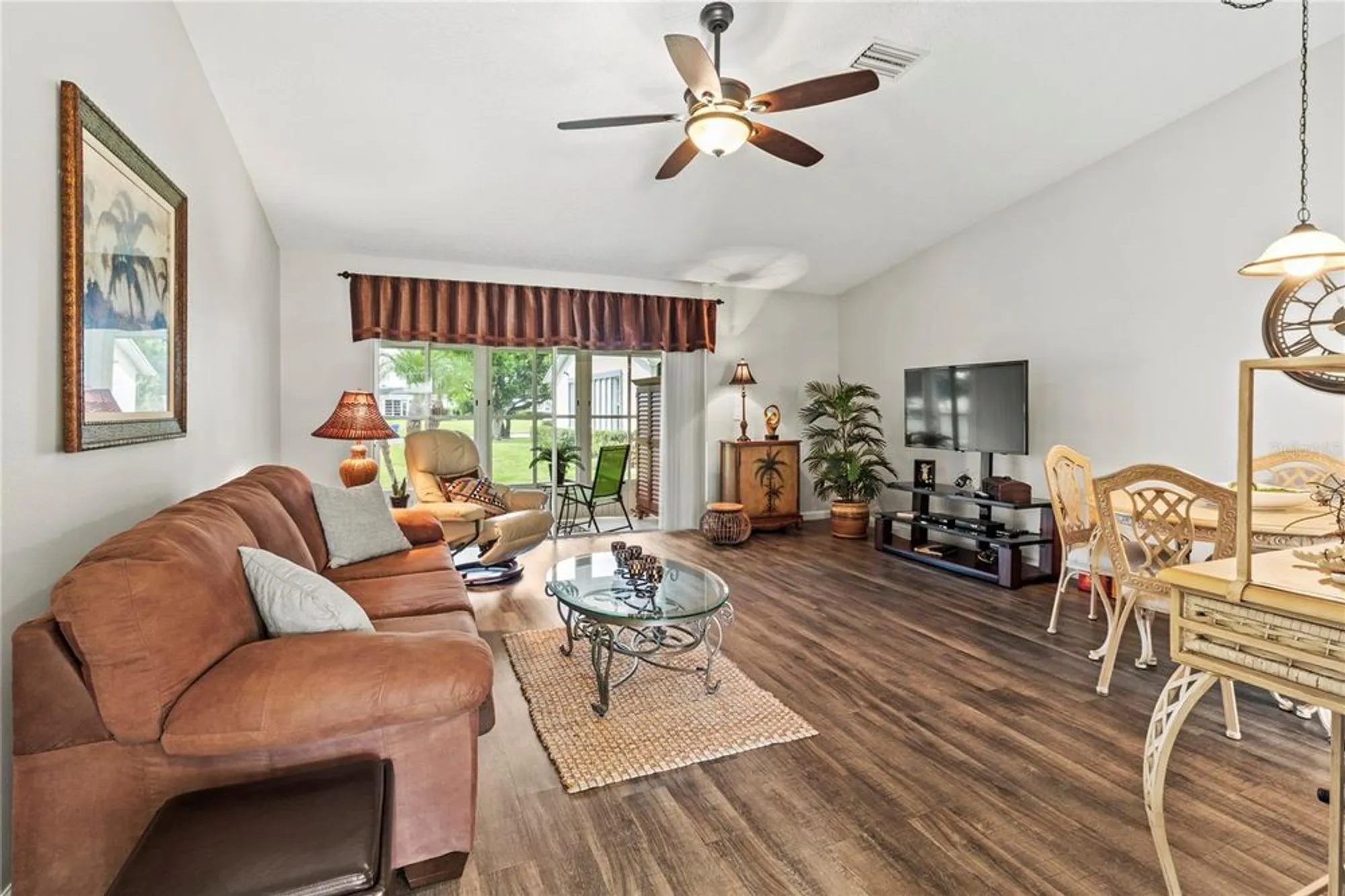 Property Slideshow image 20 of 57 | 3619 36th avenue dr, Bradenton, FL, 34205
