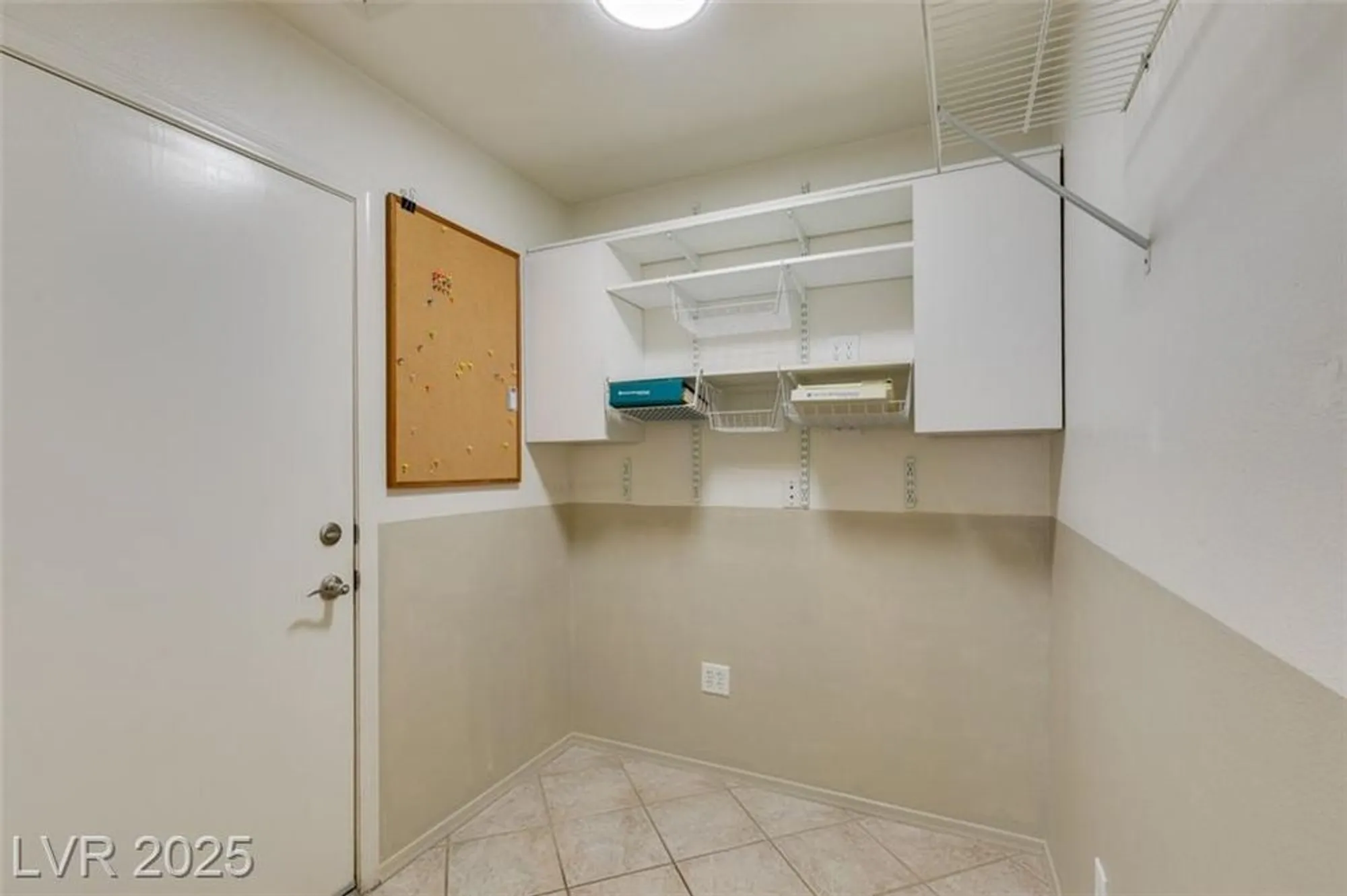 Property Slideshow image 24 of 30 | 2035 poppywood ave, Henderson, NV, 89012