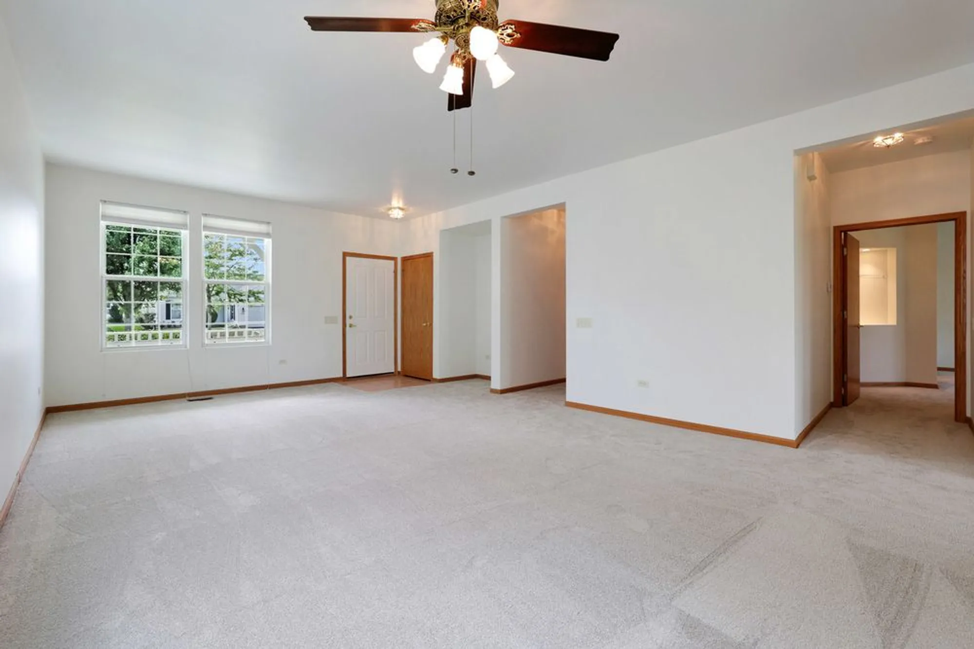 Property Slideshow image 4 of 43 | 12250 songbird ln, Huntley, IL, 60142