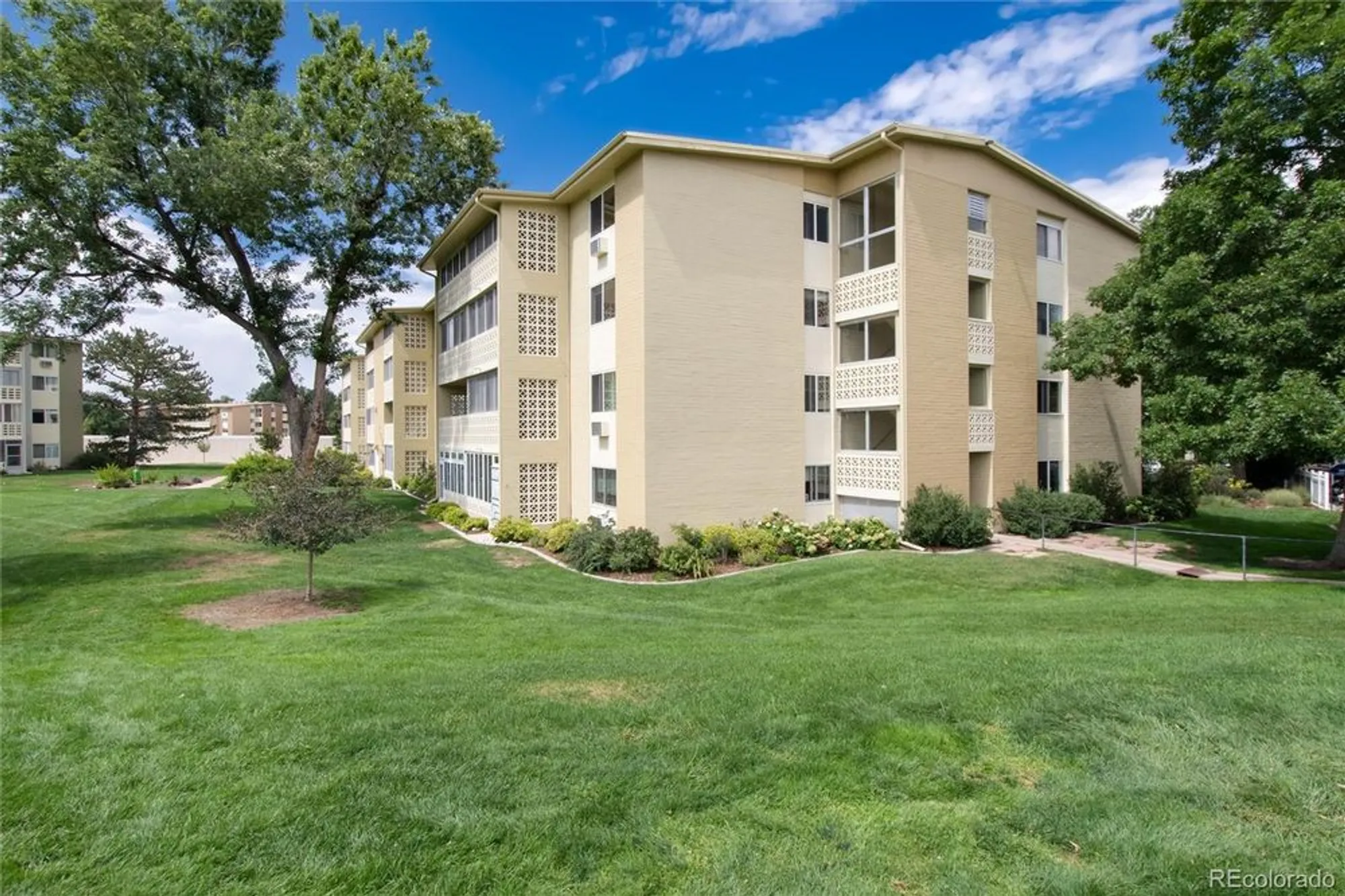 Property Slideshow image 23 of 24 | 9380 e center ave apt 3d, Denver, CO, 80247