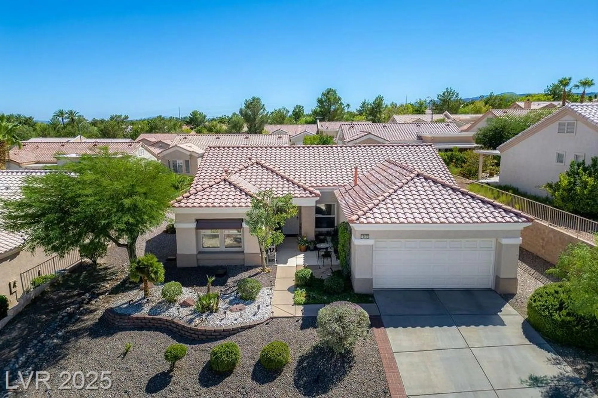 Property Slideshow image 29 of 74 | 10409 longwood dr, Las Vegas, NV, 89134