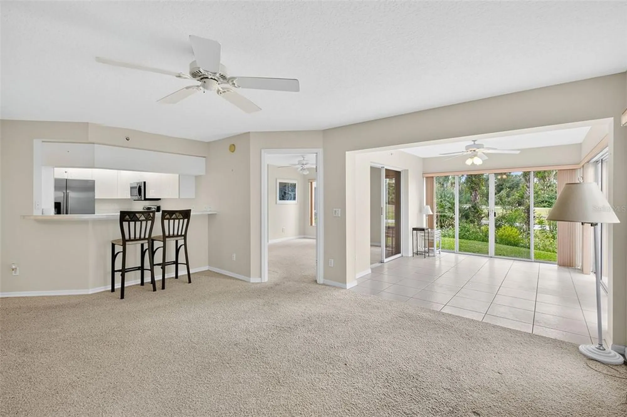 Property Slideshow image 9 of 40 | 813 montrose dr 104, Venice, FL, 34293