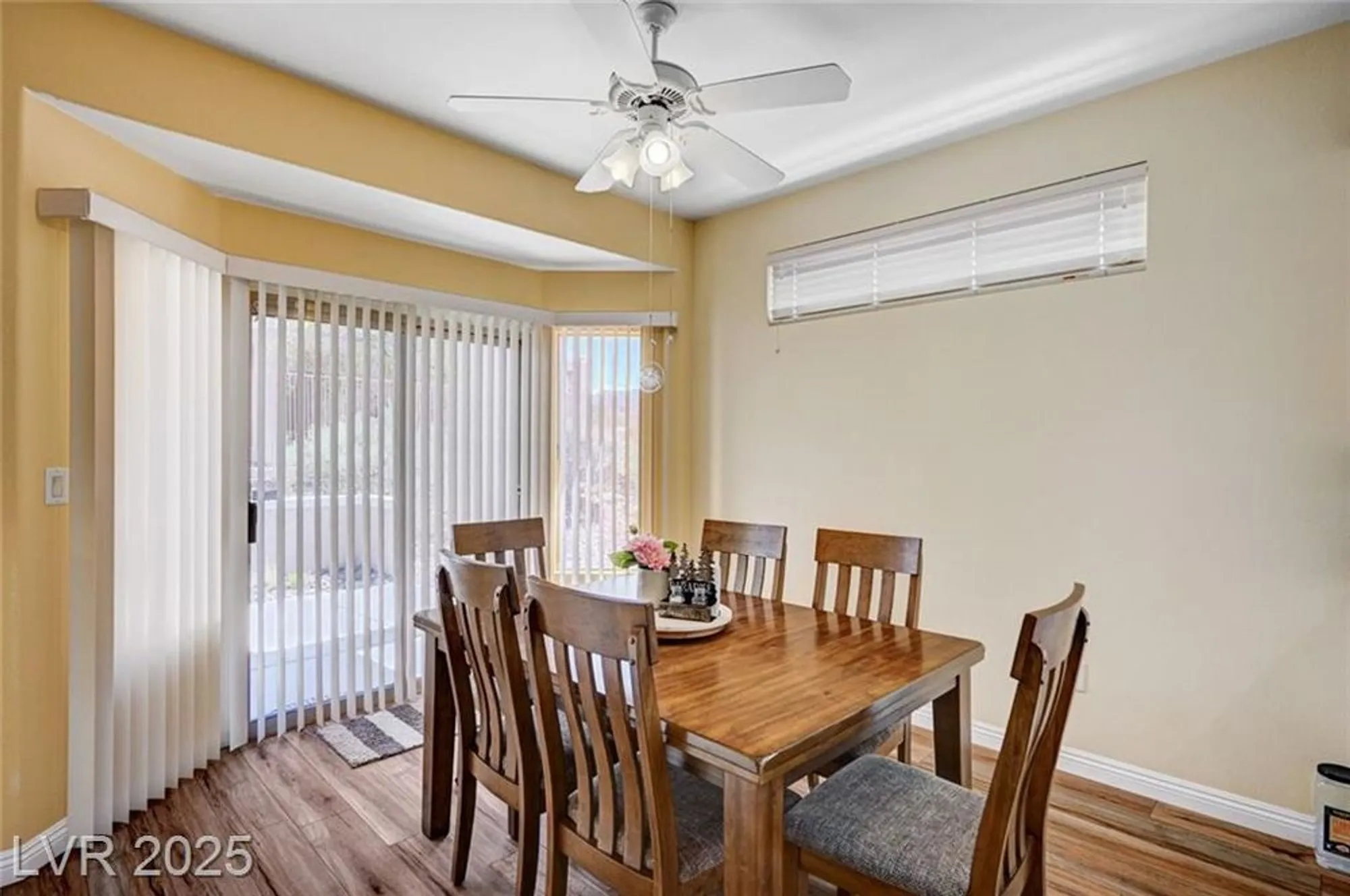 Property Slideshow image 11 of 60 | 580 carmel mesa dr, Henderson, NV, 89012