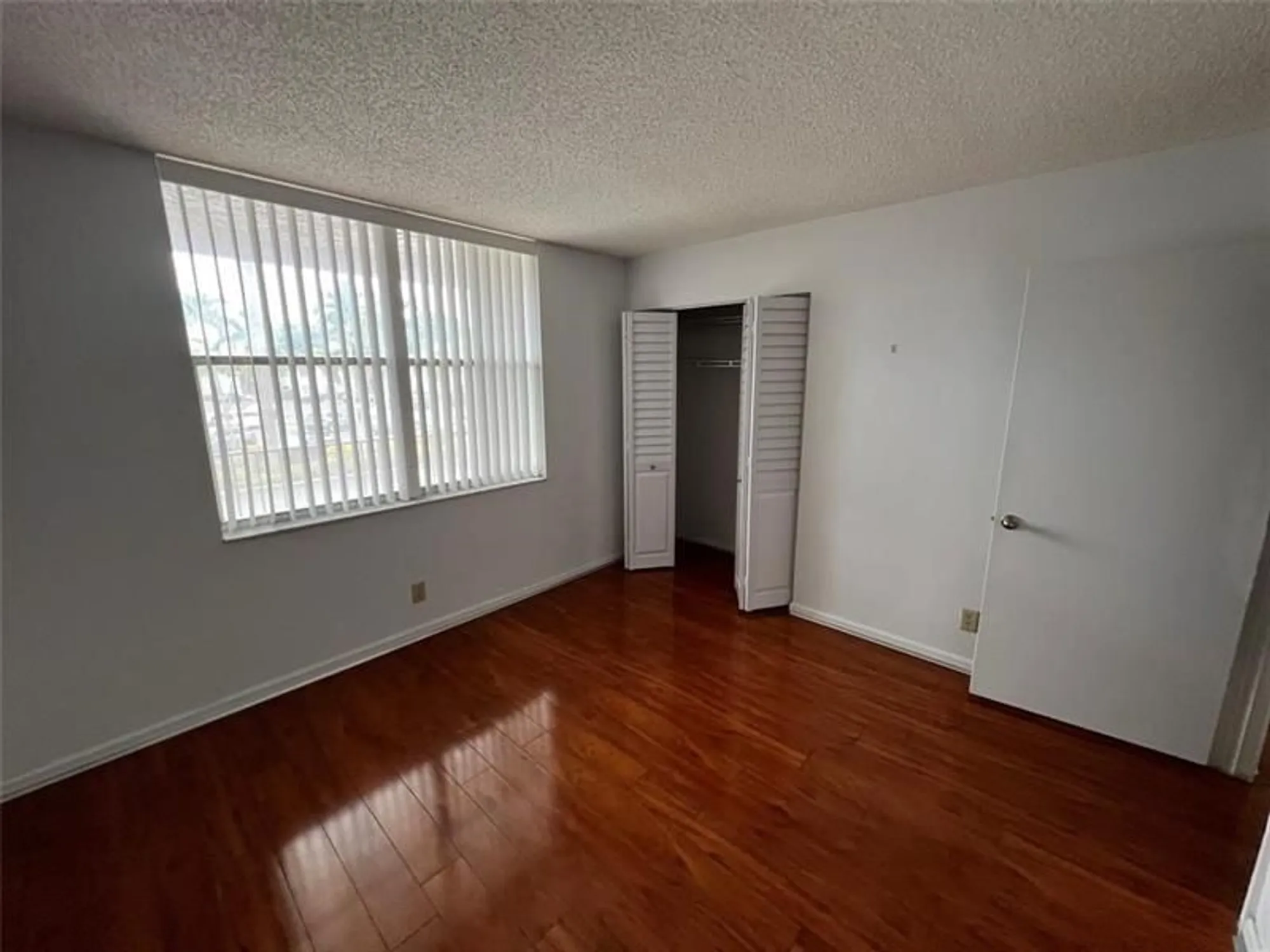 Property Slideshow image 14 of 27 | 14747 cumberland dr apt 206, Delray Beach, FL, 33446