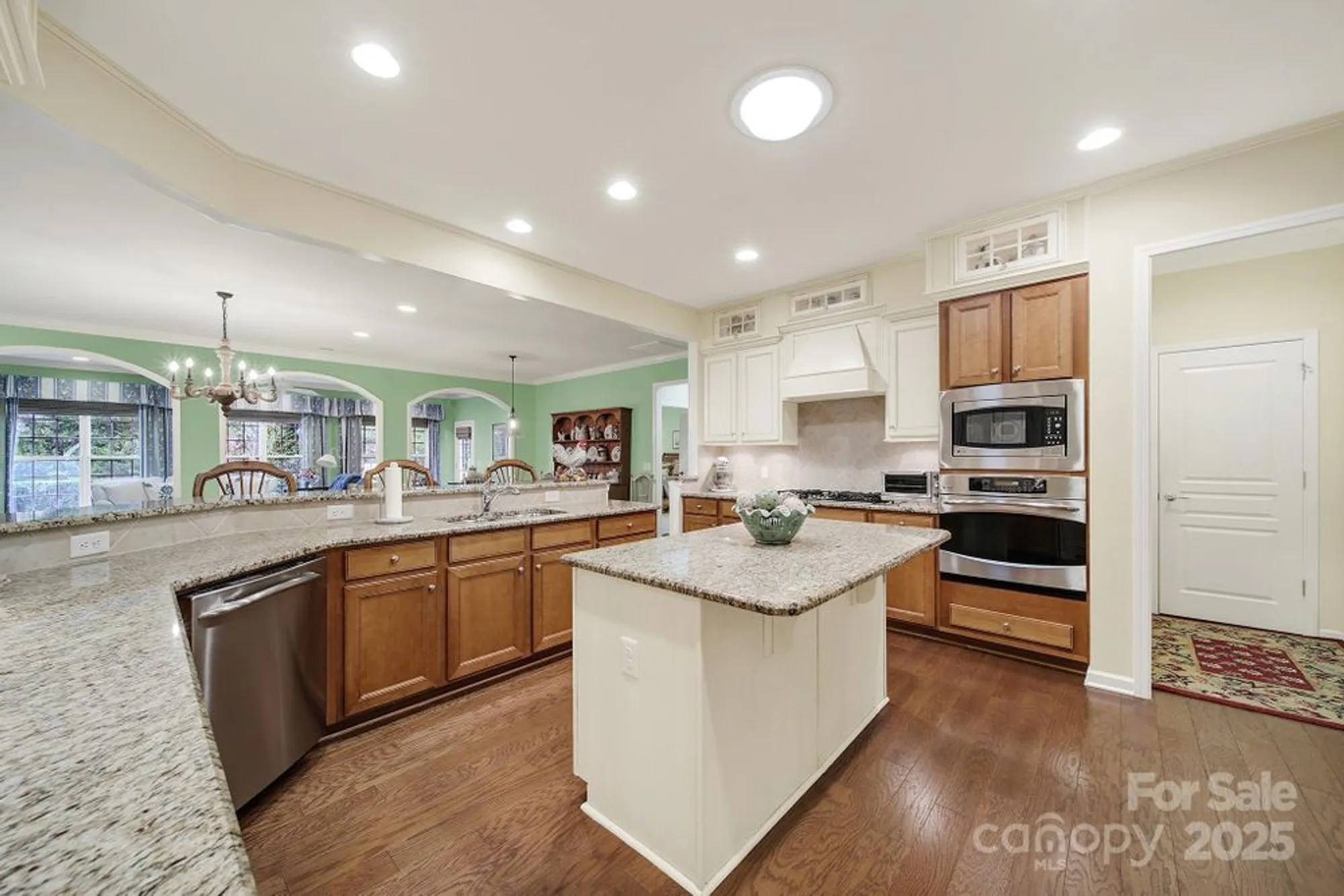Property Slideshow image 12 of 48 | 7228 shenandoah dr, Fort Mill, SC, 29707