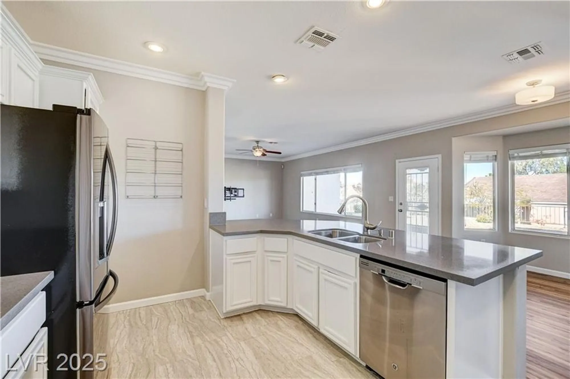 Property Slideshow image 16 of 86 | 2604 rangely ave, Henderson, NV, 89052