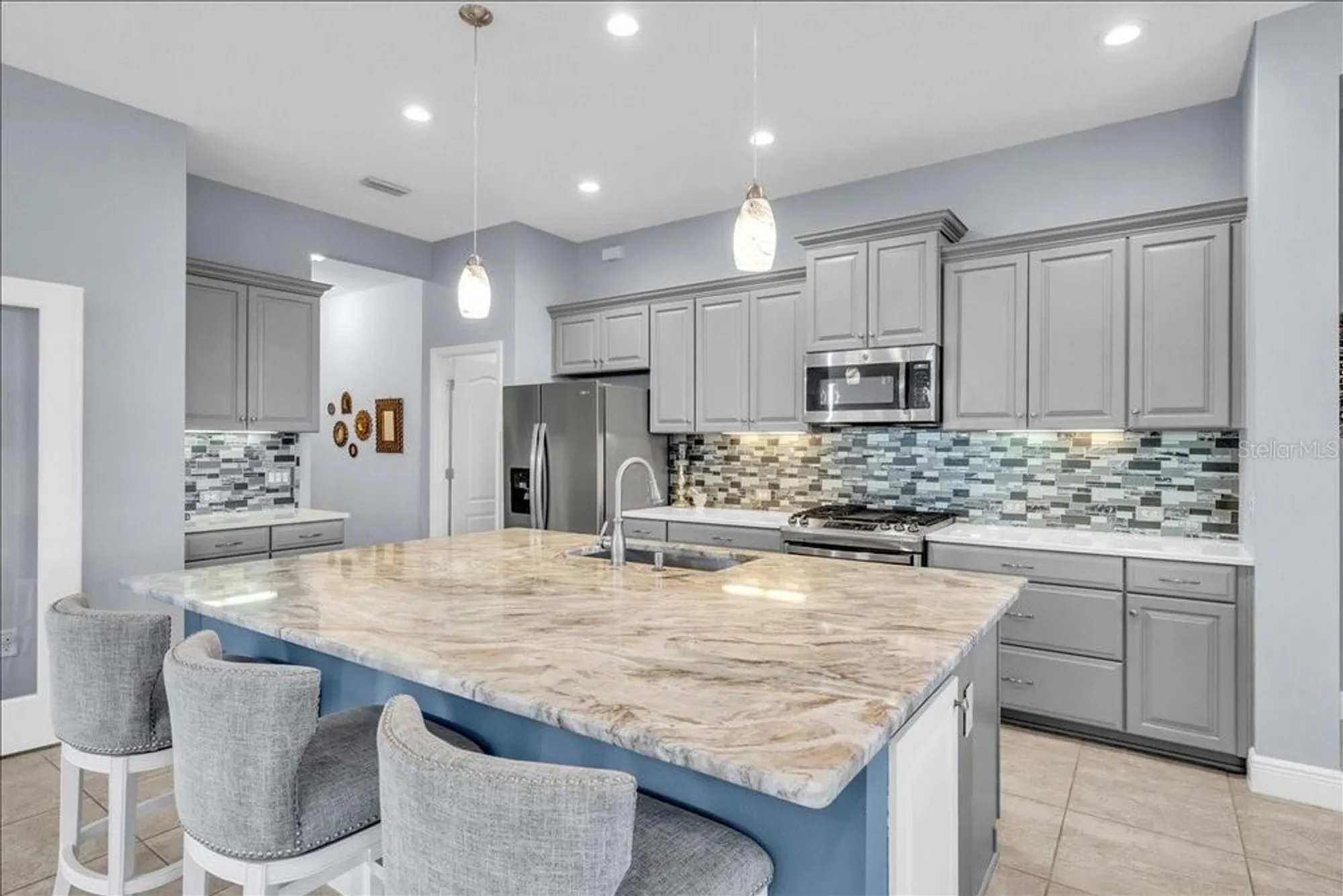 Property Slideshow image 14 of 72 | 26777 weiskopf dr, Englewood, FL, 34223