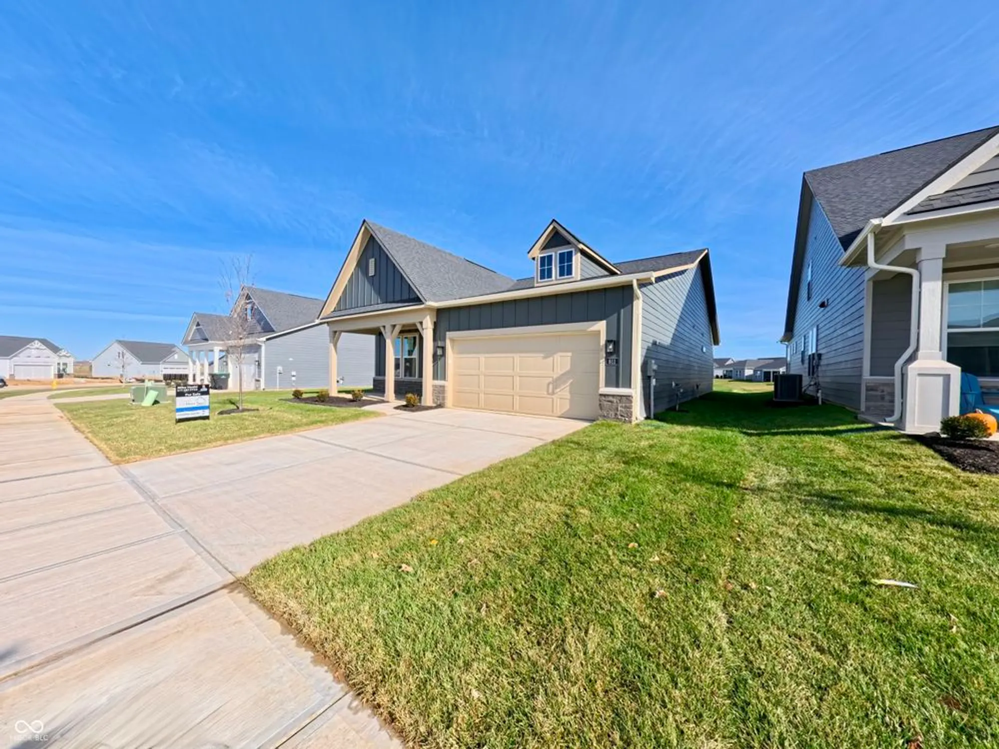 Property Slideshow image 57 of 61 | 811 daisy st, Greenwood, IN, 46143