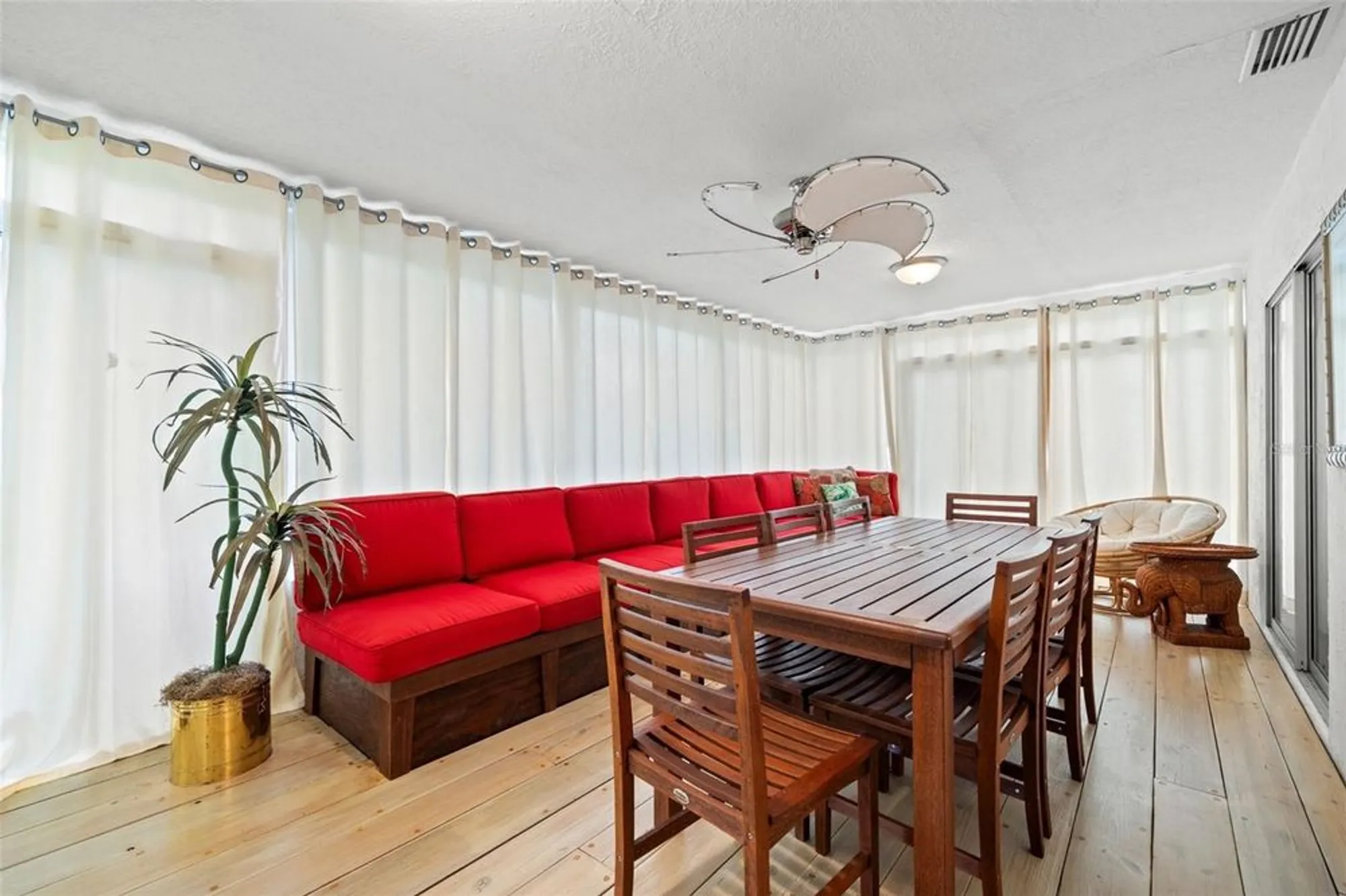 Property Slideshow image 19 of 67 | 6404 lost tree ln, Spring Hill, FL, 34606