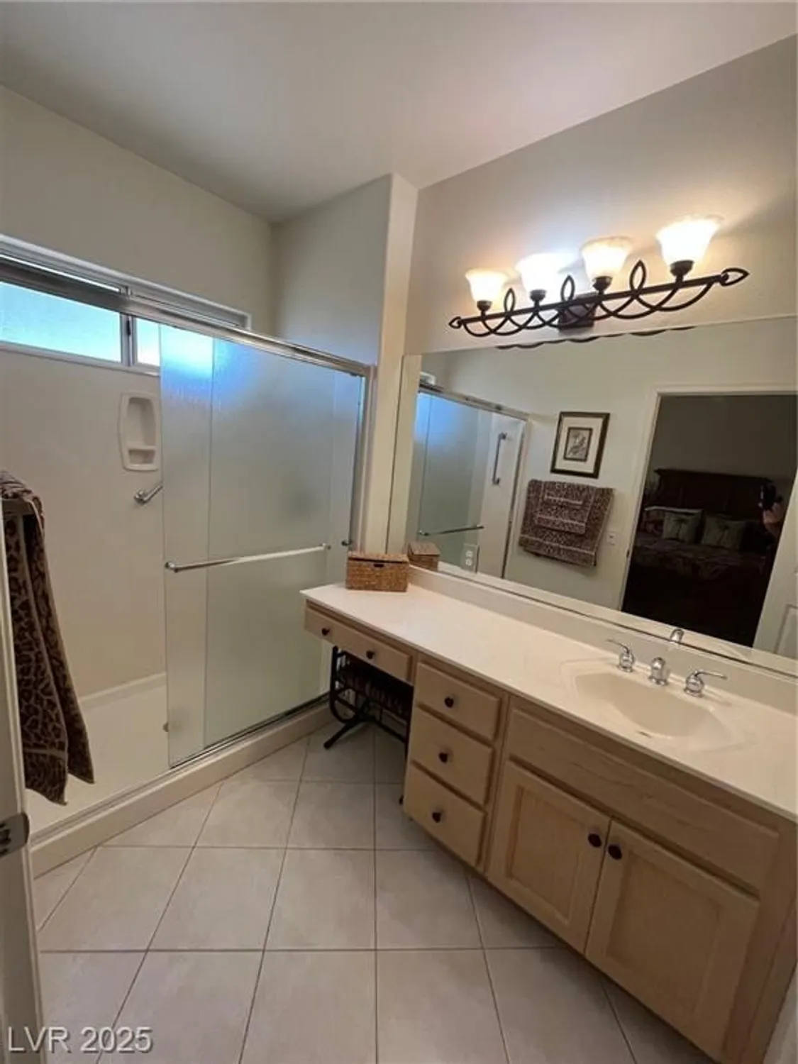 Property Slideshow image 16 of 38 | 10525 mission lakes ave, Las Vegas, NV, 89134