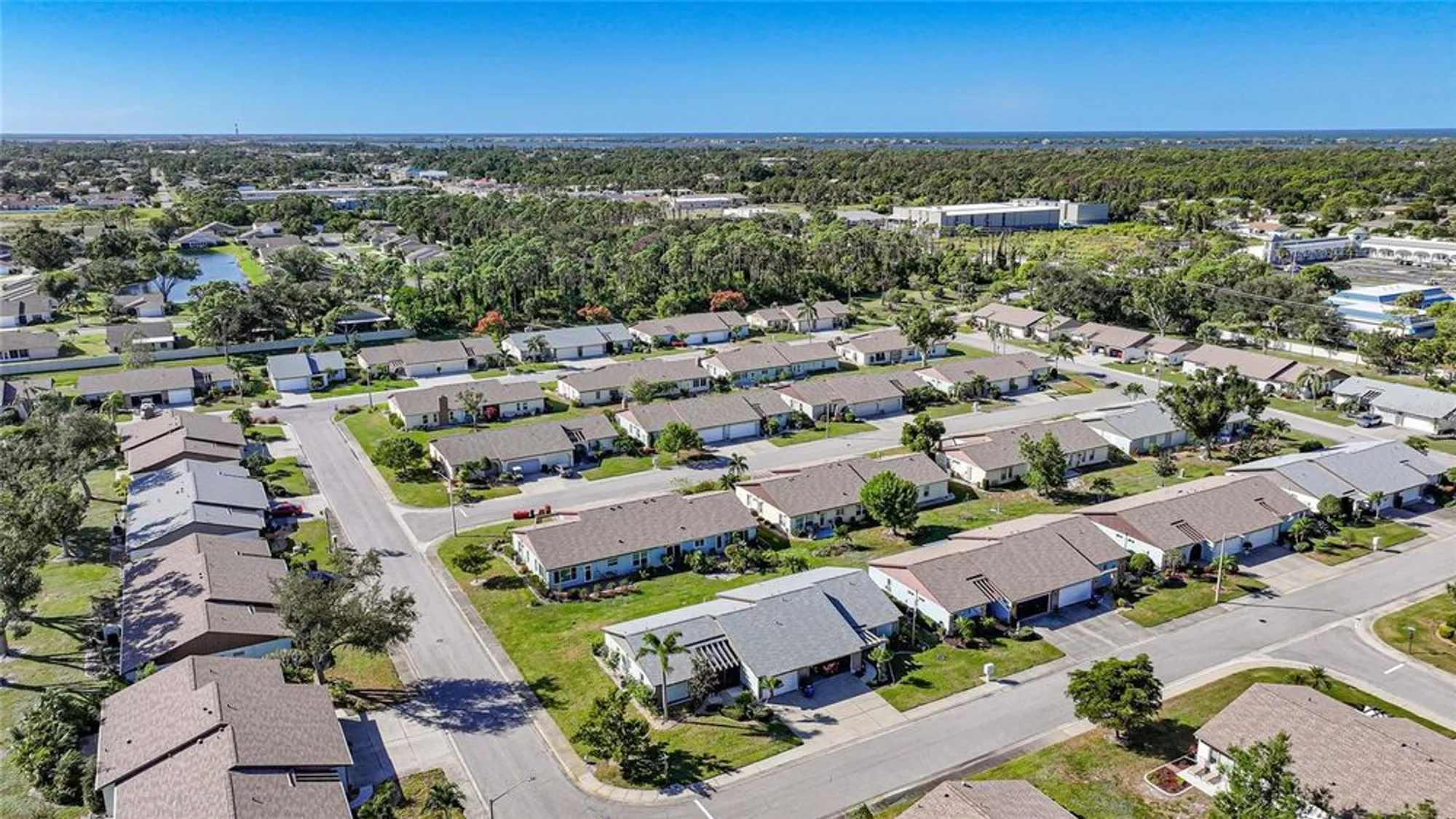 Property Slideshow image 29 of 35 | 215 persimmon st # 52, Englewood, FL, 34223