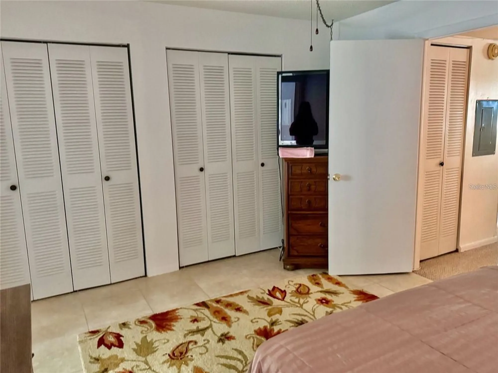 Property Slideshow image 12 of 17 | 5217 81st st n apt 3, St Petersburg, FL, 33709