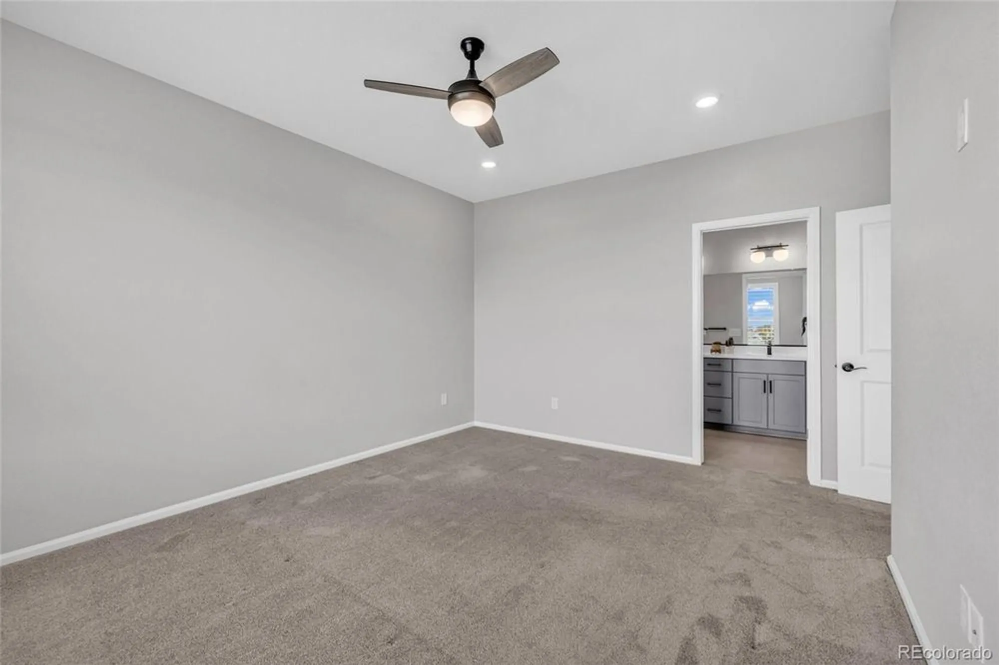 Property Slideshow image 22 of 28 | 4365 hidden gulch rd, Castle Rock, CO, 80104