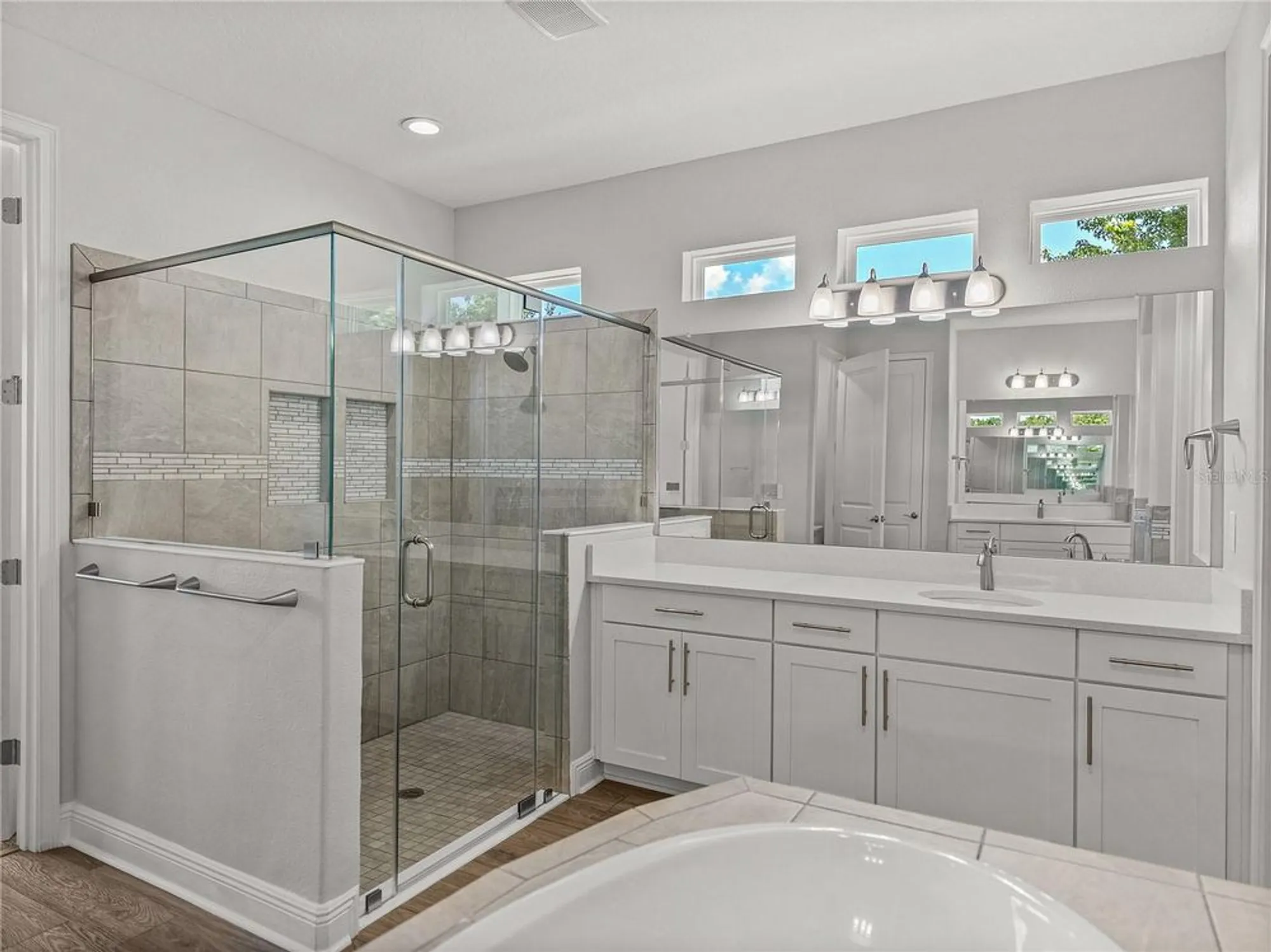 Property Slideshow image 33 of 78 | 34411 sahalee loop, Dade City, FL, 33525