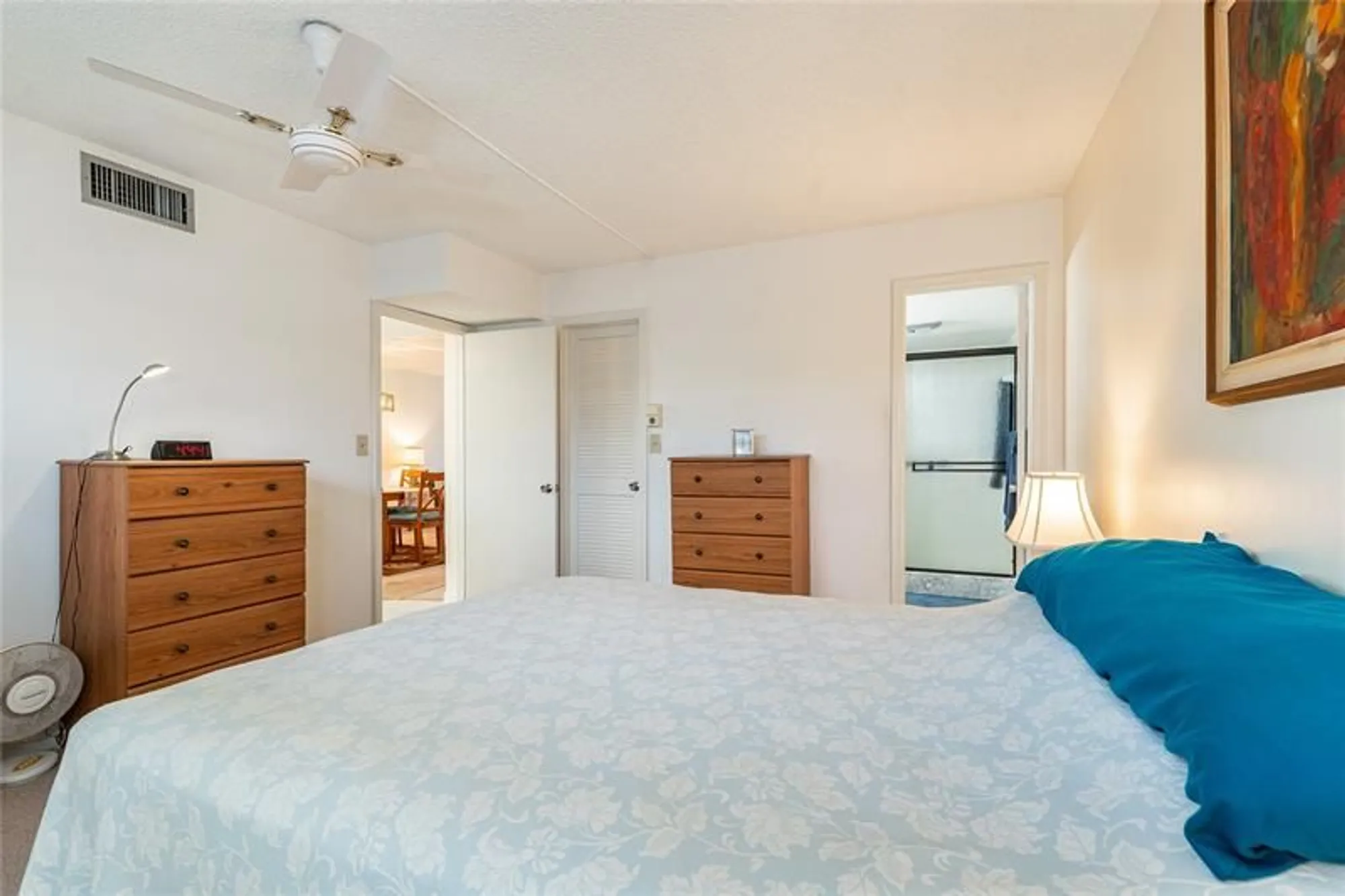 Property Slideshow image 13 of 56 | 9611 n hollybrook lake dr 107, Pembroke Pines, FL, 33025