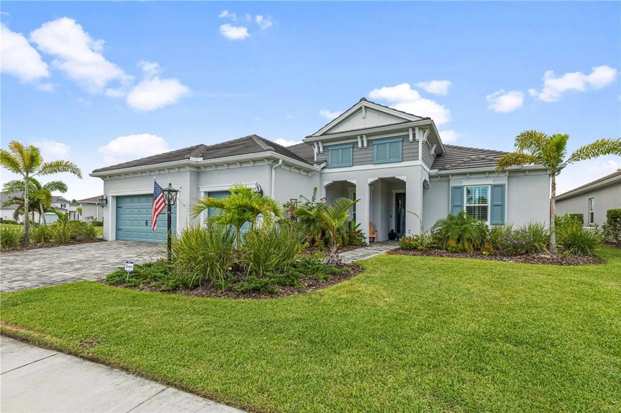 Property Slideshow image 1 of 37 | 21244 holmes cir, Venice, FL, 34293