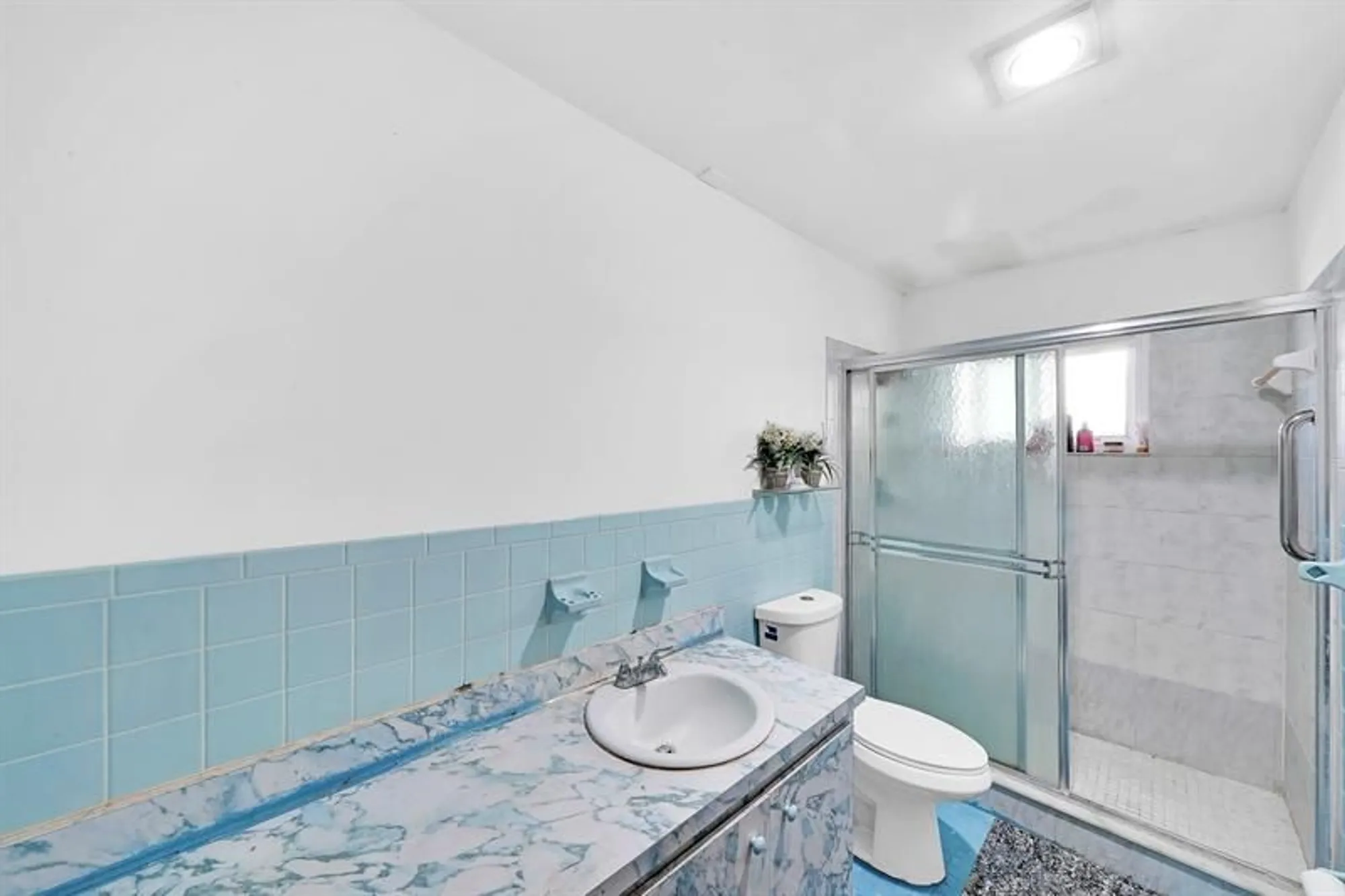 Property Slideshow image 10 of 16 | 6990 nw 12th st, Margate, FL, 33063