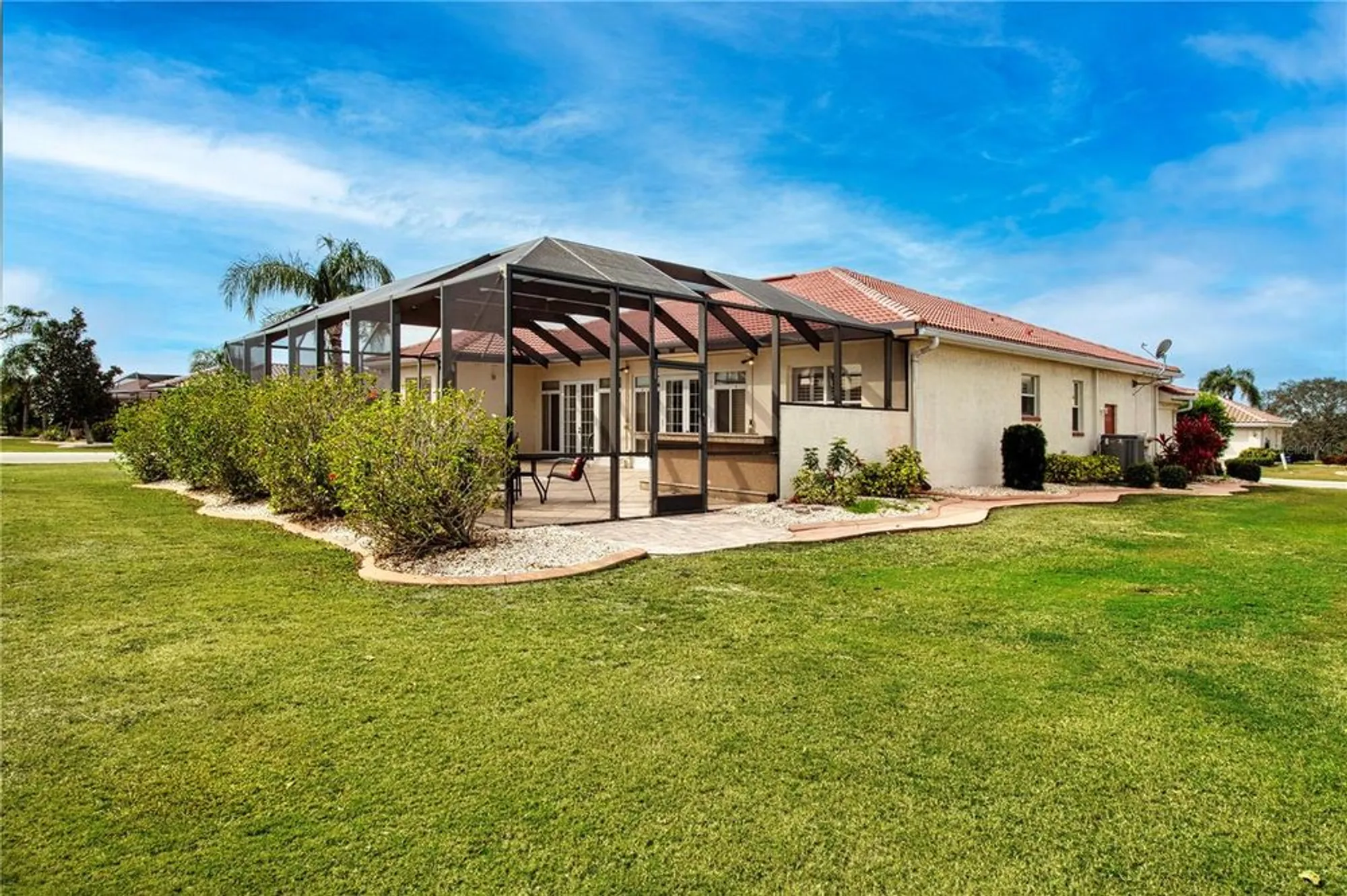 Property Slideshow image 64 of 74 | 1115 signature dr, Sun City Center, FL, 33573