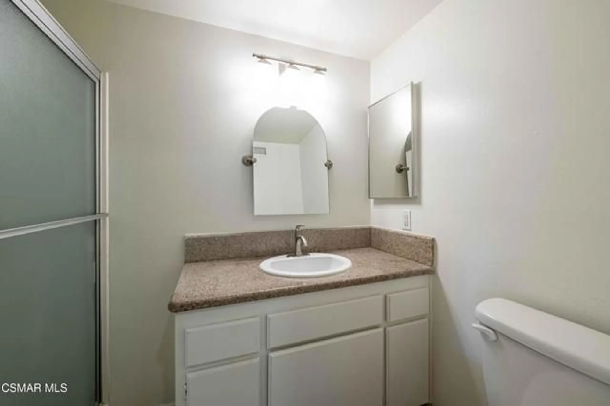 Property Slideshow image 17 of 34 | 460 arbor lane ct apt 203, Thousand Oaks, CA, 91360