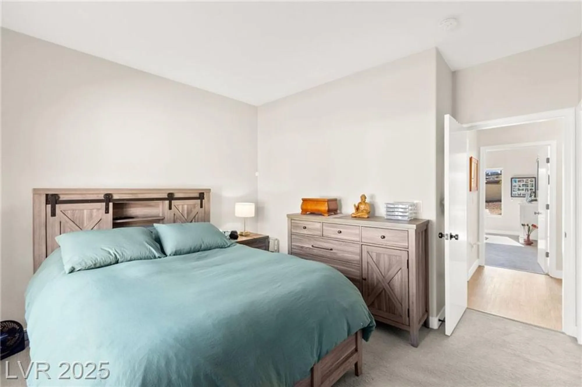 Property Slideshow image 27 of 36 | 11025 mission lakes ave, Las Vegas, NV, 89134