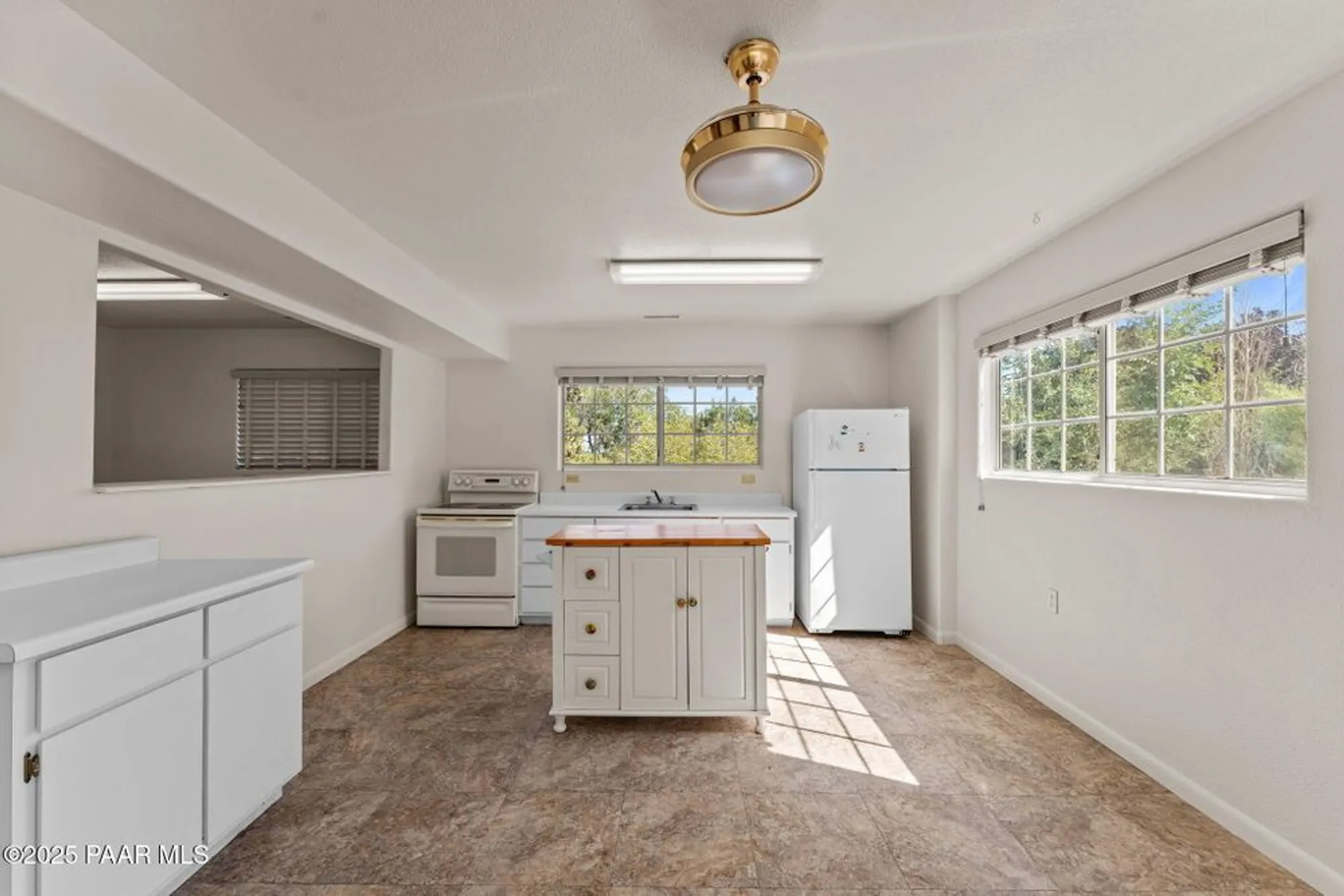 Property Slideshow image 33 of 51 | 895 sunrise blvd, Prescott, AZ, 86301