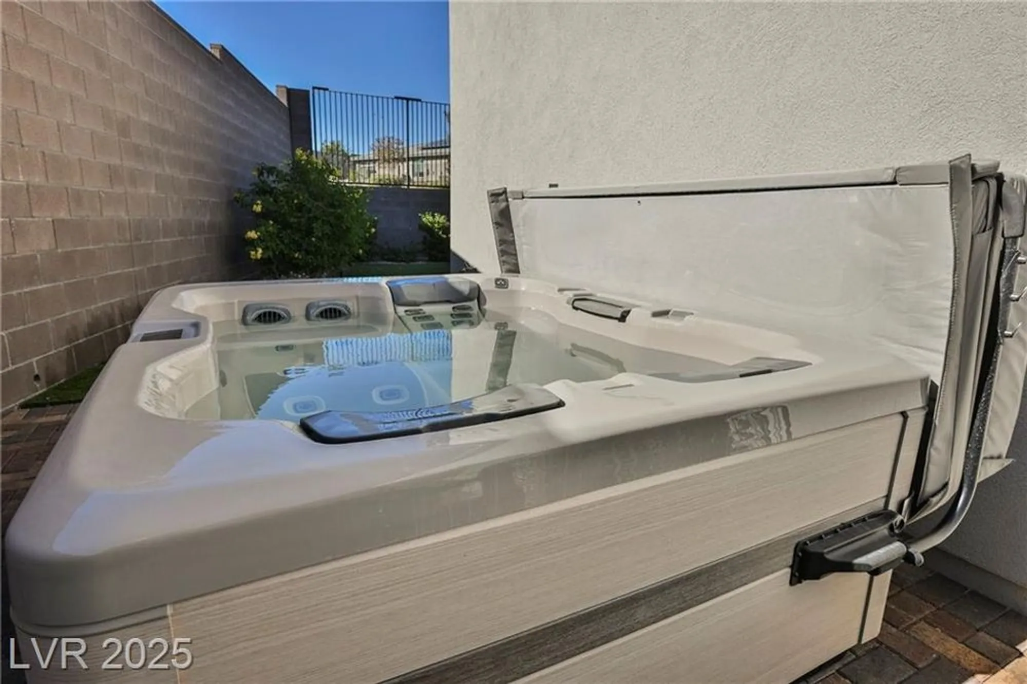 Property Slideshow image 45 of 67 | 10023 chrysolite pl, Las Vegas, NV, 89143