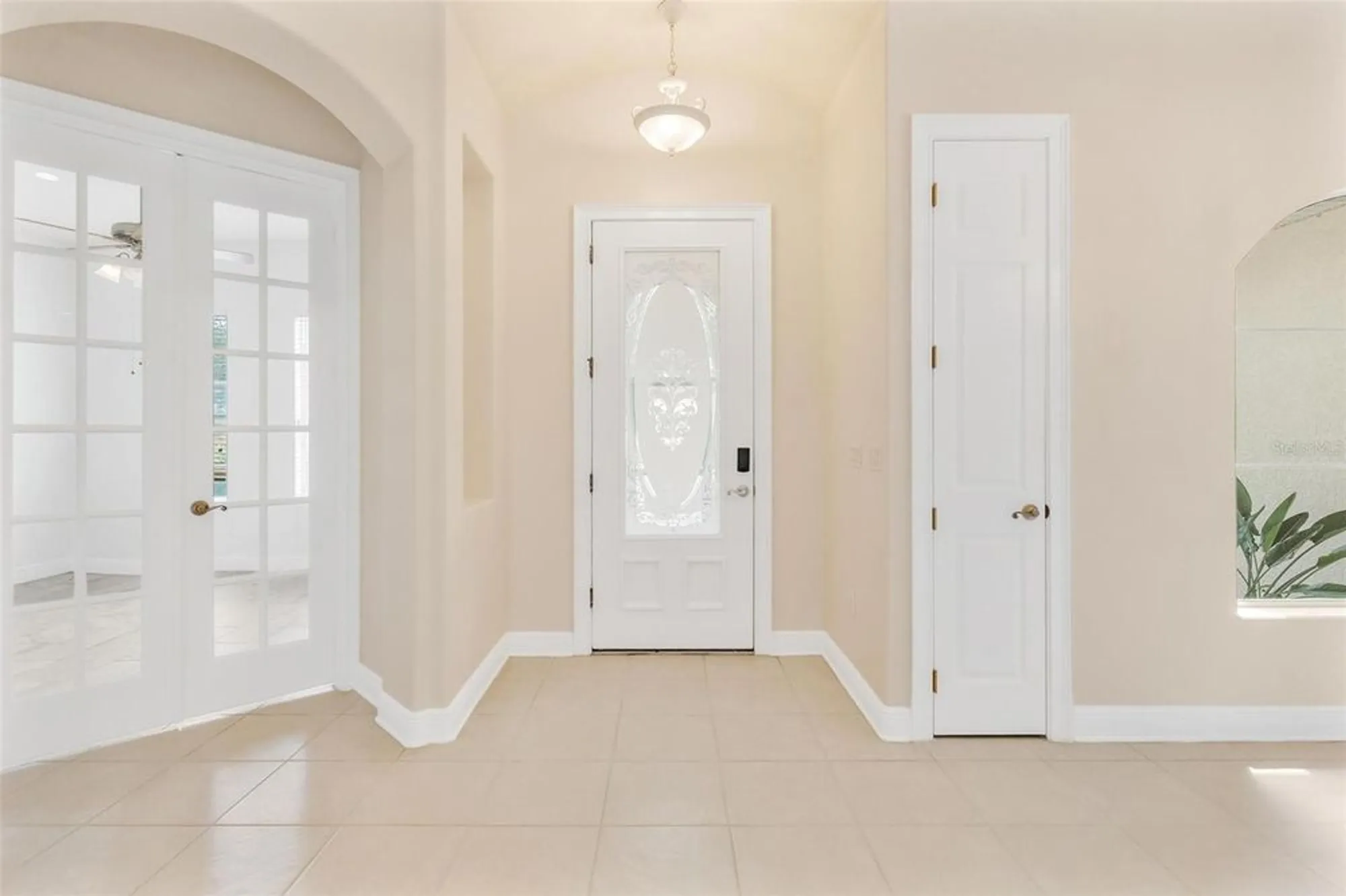 Property Slideshow image 7 of 49 | 5239 grove mnr, Lady Lake, FL, 32159