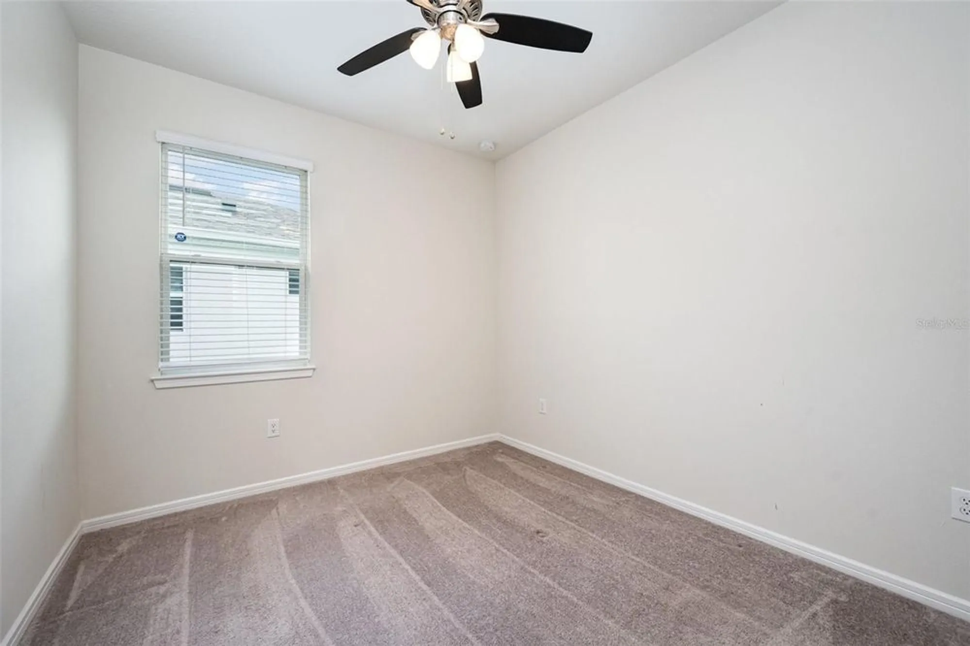 Property Slideshow image 20 of 27 | 2587 cliff way, Saint Cloud, FL, 34771