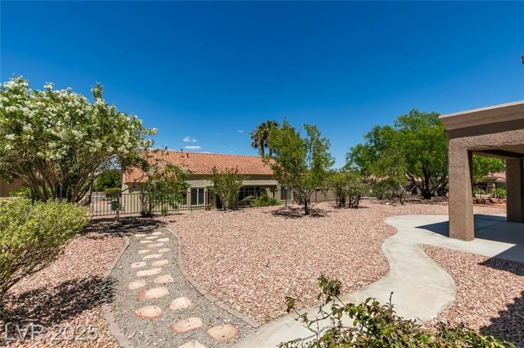 Property Slideshow image 26 of 30 | 9800 rosamond dr, Las Vegas, NV, 89134