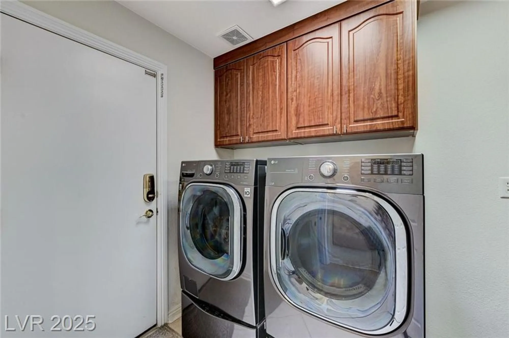 Property Slideshow image 31 of 64 | 10550 mandarino ave, Las Vegas, NV, 89135