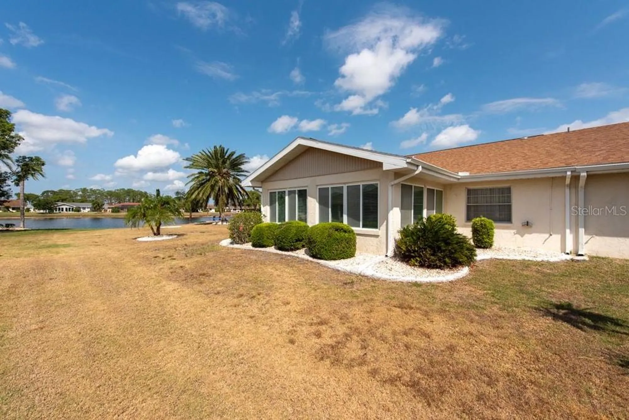 Property Slideshow image 30 of 44 | 106 silverbell ct, Sun City Center, FL, 33573