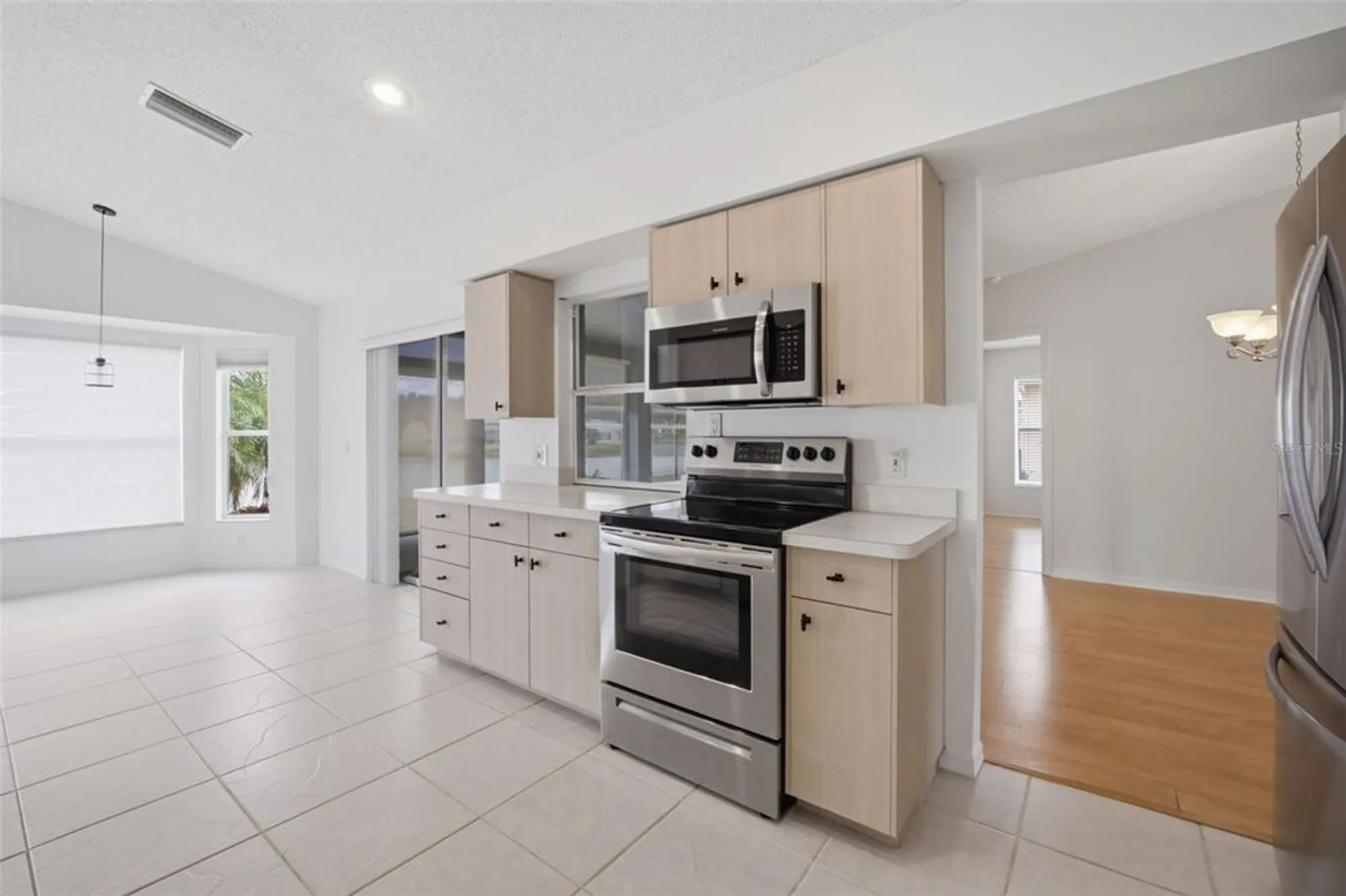 Property Slideshow image 12 of 59 | 1228 ashbourne cir, Trinity, FL, 34655