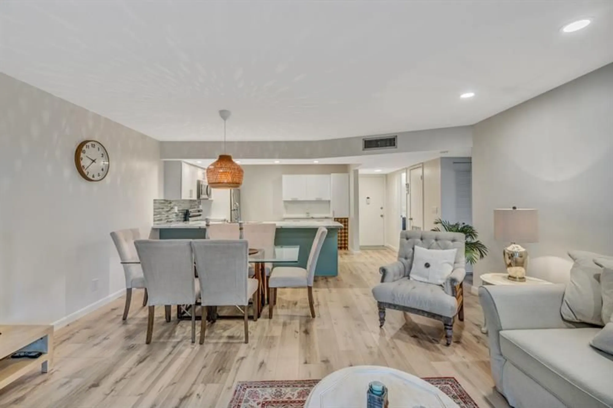 Property Slideshow image 11 of 46 | 4750 nw 22nd ct 417, Lauderhill, FL, 33313