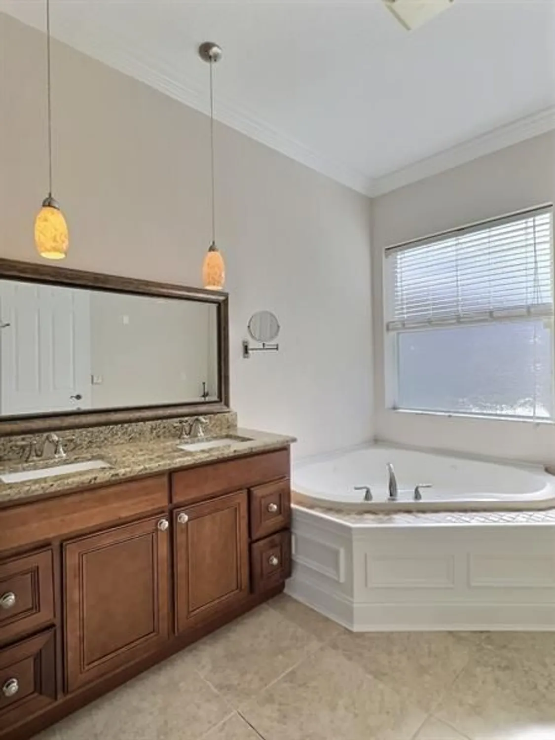 Property Slideshow image 25 of 46 | 655 sw long key ct, Port Saint Lucie, FL, 34986