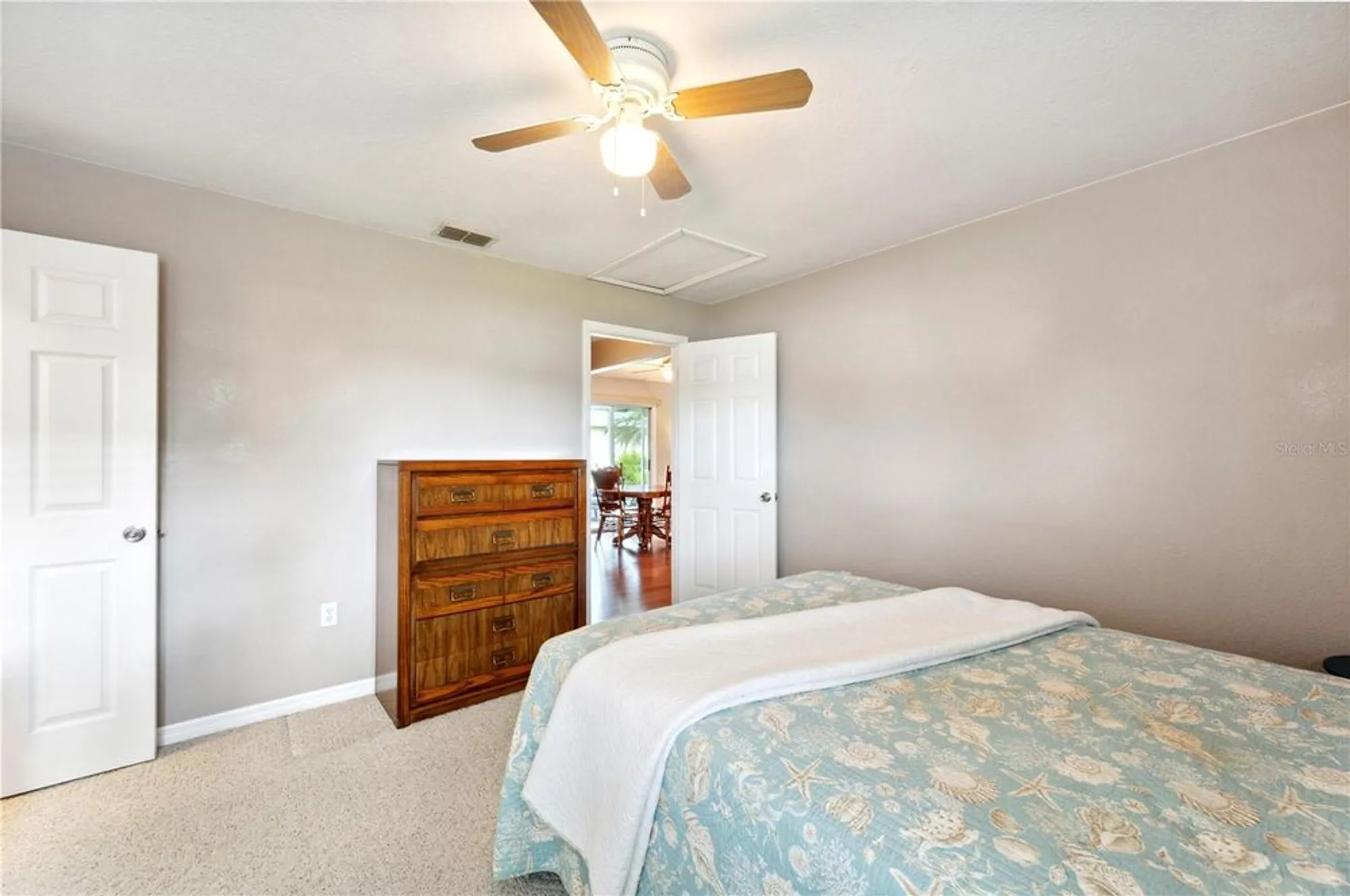Property Slideshow image 16 of 39 | 4829 colonnades cir, Lakeland, FL, 33811