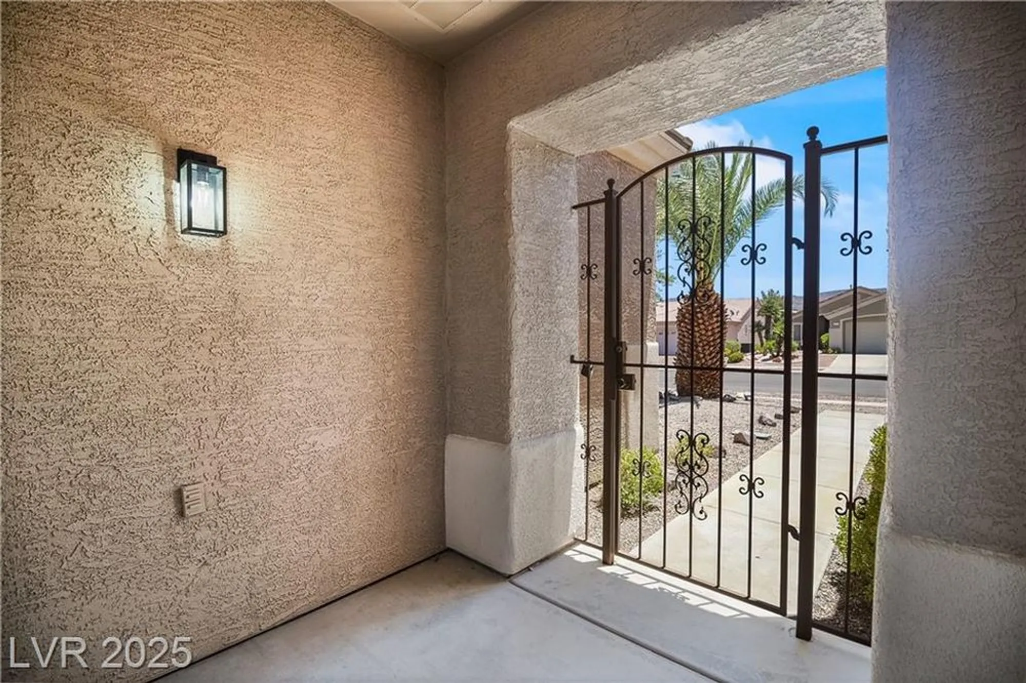 Property Slideshow image 10 of 46 | 2118 high mesa dr, Henderson, NV, 89012