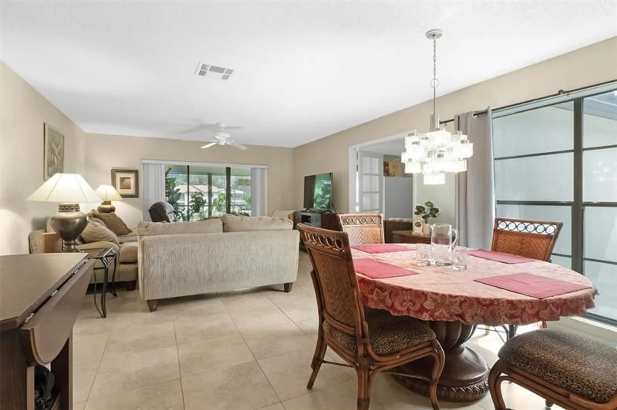 Property Slideshow image 9 of 32 | 21662 arriba real apt 44h, Boca Raton, FL, 33433