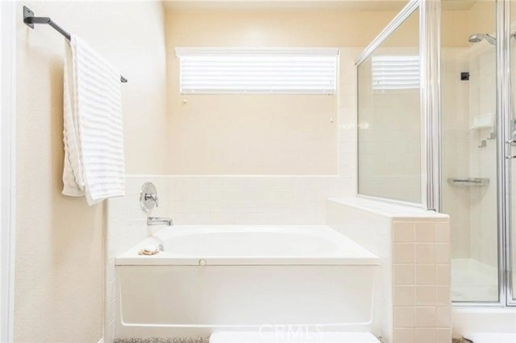 Property Slideshow image 28 of 43 | 11342 sawgrass bnd, Apple Valley, CA, 92308